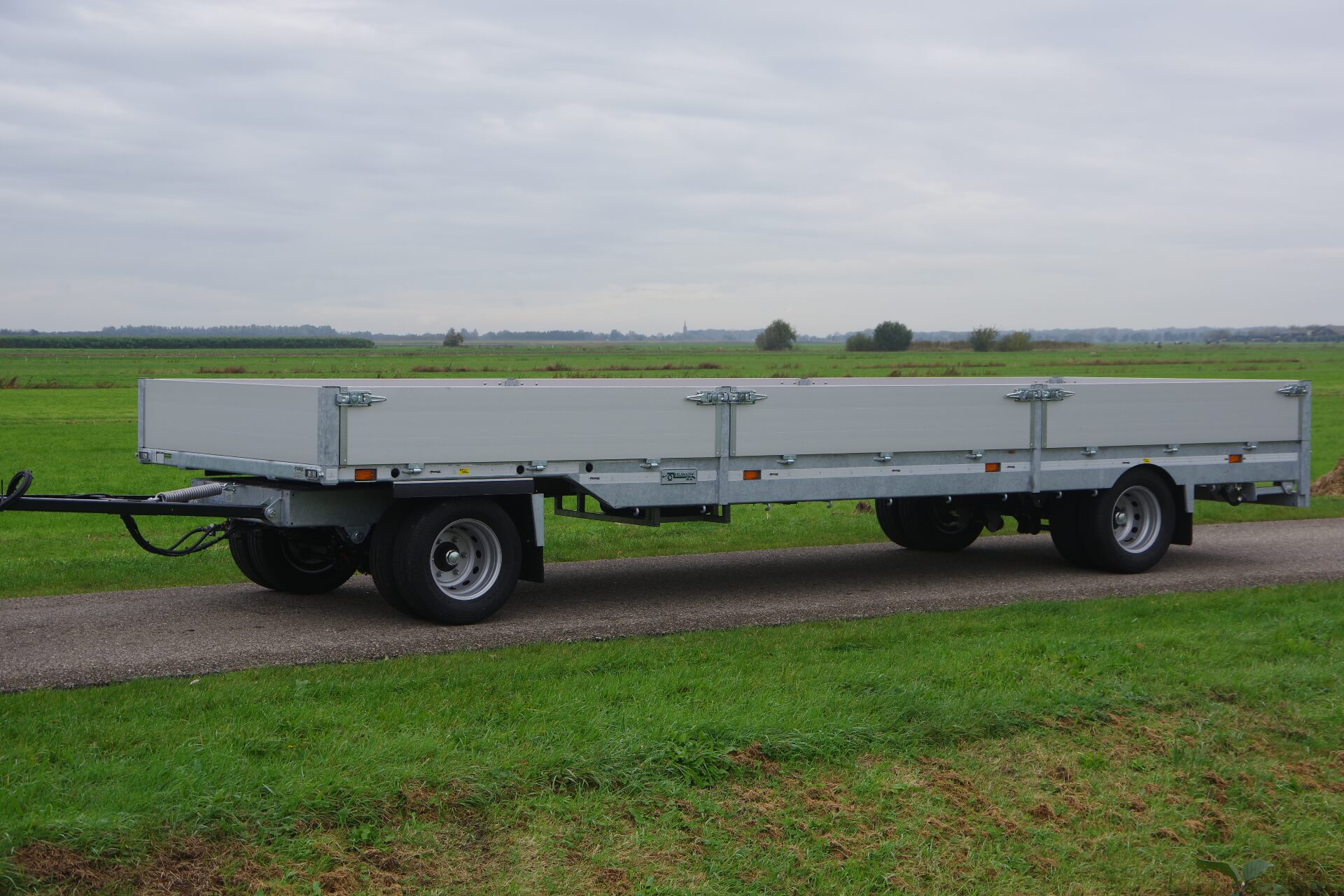 10 T vlakke aanhanger7,3m met alu lv 2