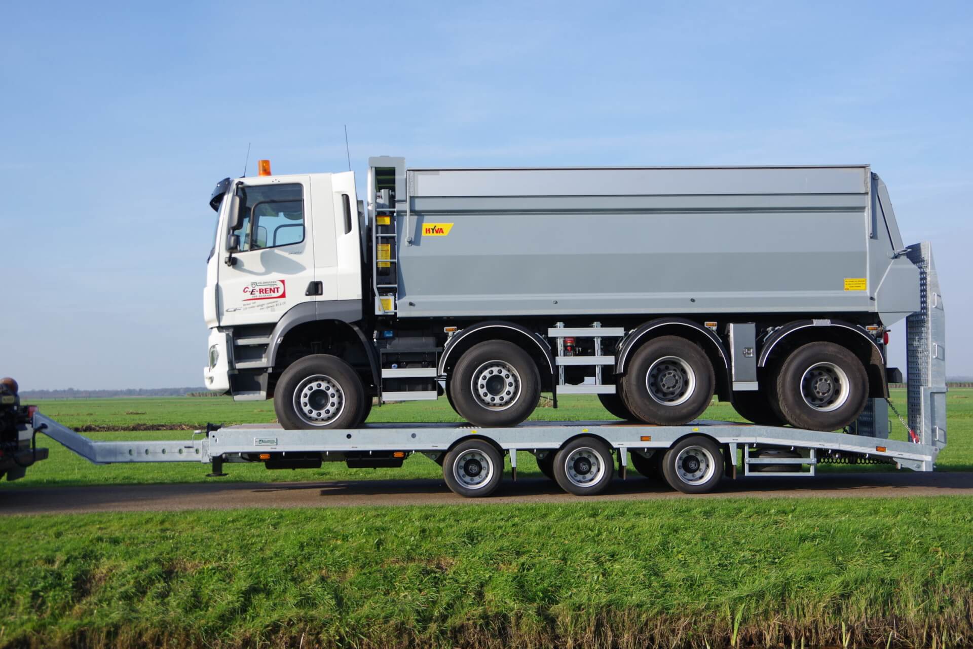 25 T tridem 8,50 m met DAF lz 4