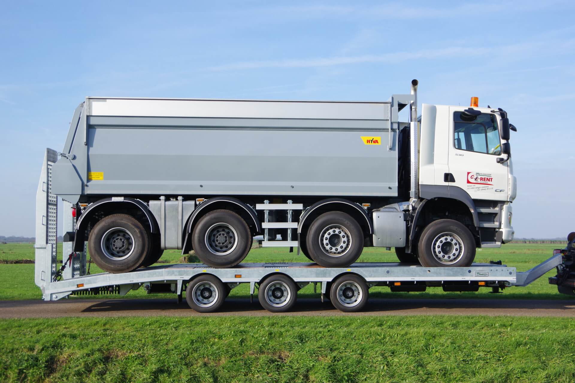 25 T tridem 8,50 m met DAF rz