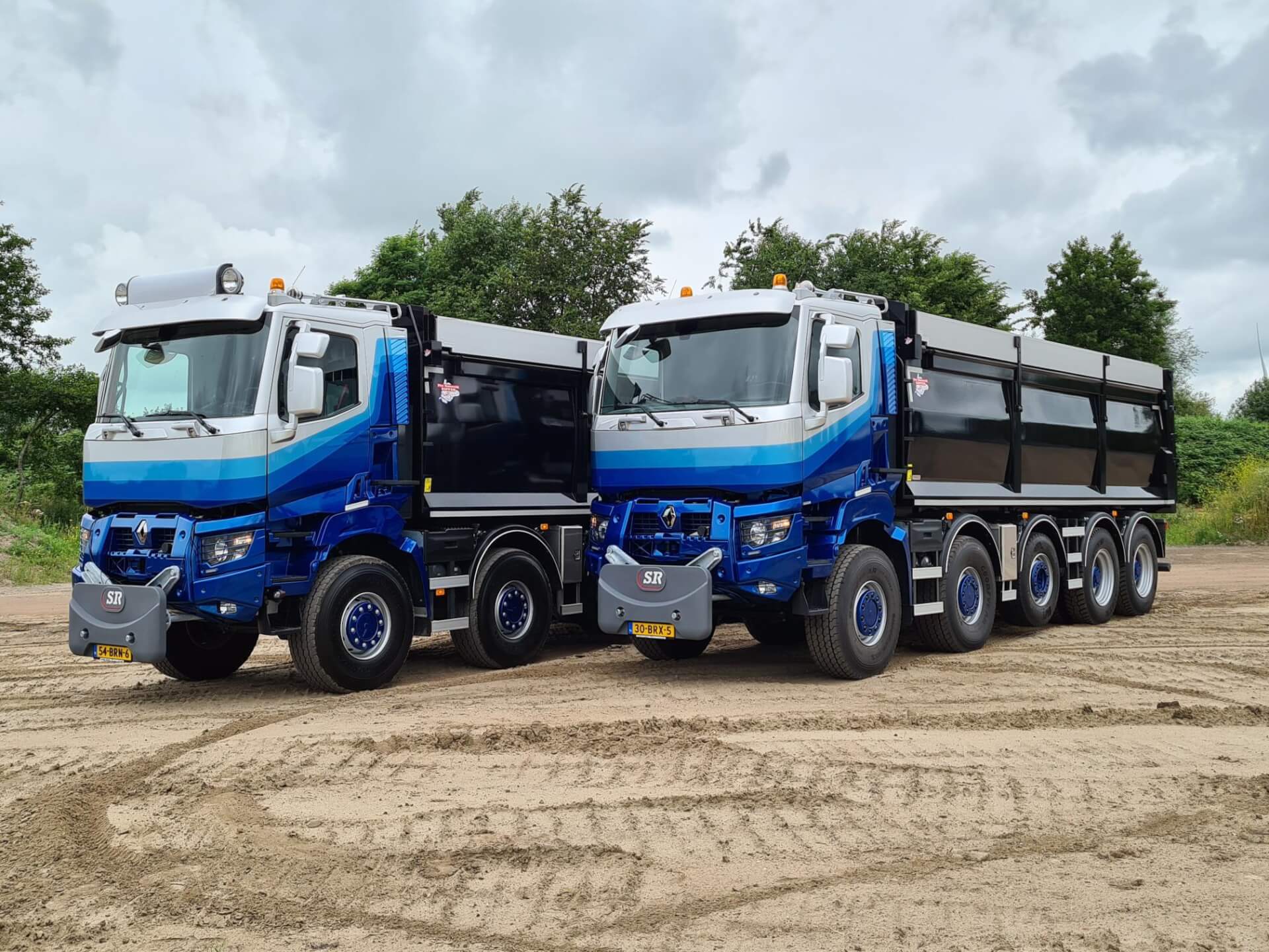 2x RENAULT_K480_10x8_Jan_Bakker zandgroeve l 4