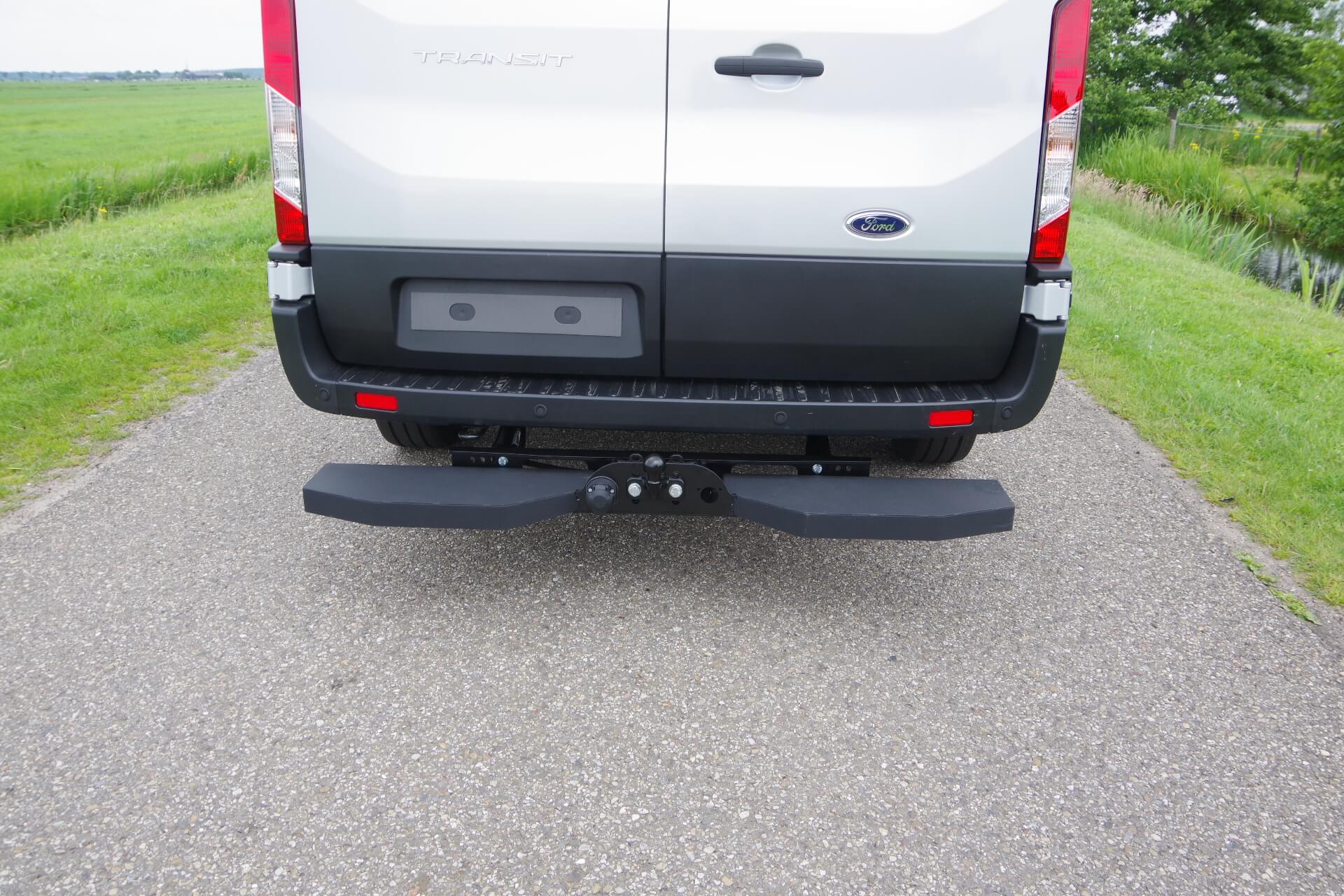 3,85T kogel op Transit L3 met treeplank aa