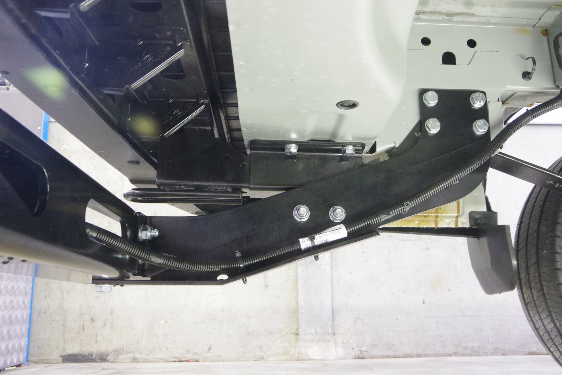 3,85T kogel op Transit L3 montage