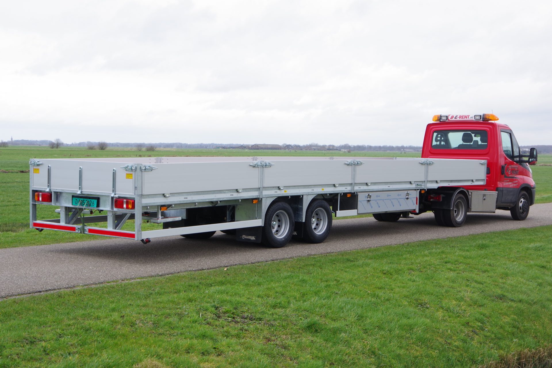 40 C18 met 12 m vlakke oplegger ra 2