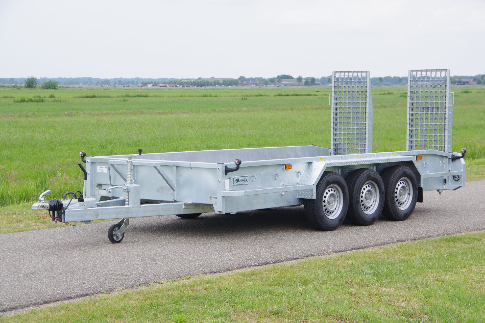 4,5m Tridem met Domex rooster goten lv 1