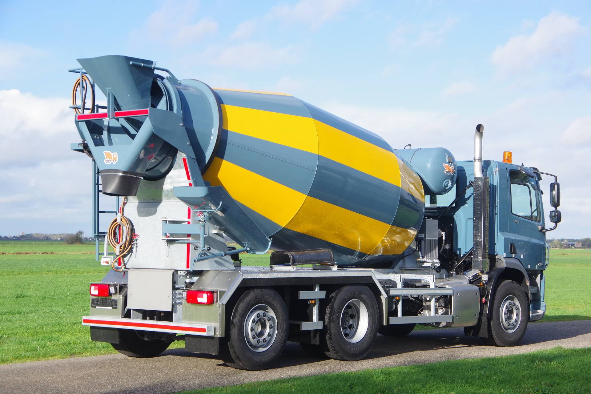 DAF 6x2 Wide Spread Mixer Albeton ra