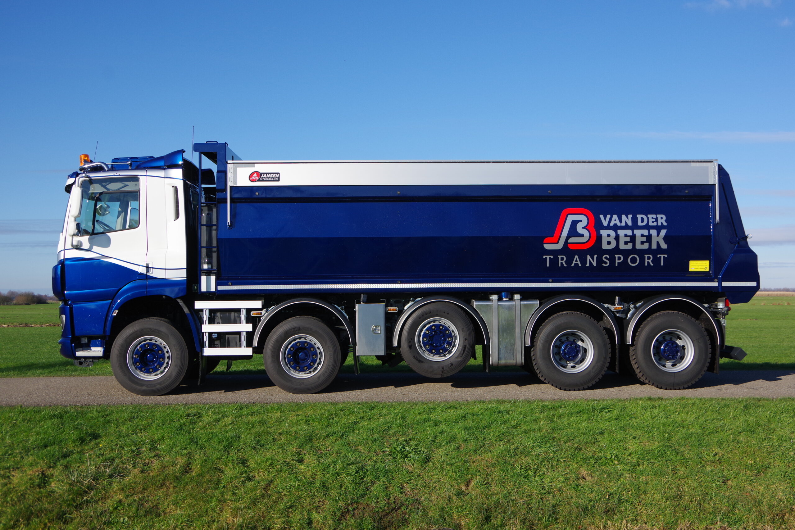 DAF_10x4_vd Beek_VELDHUIZEN_HYVA lz