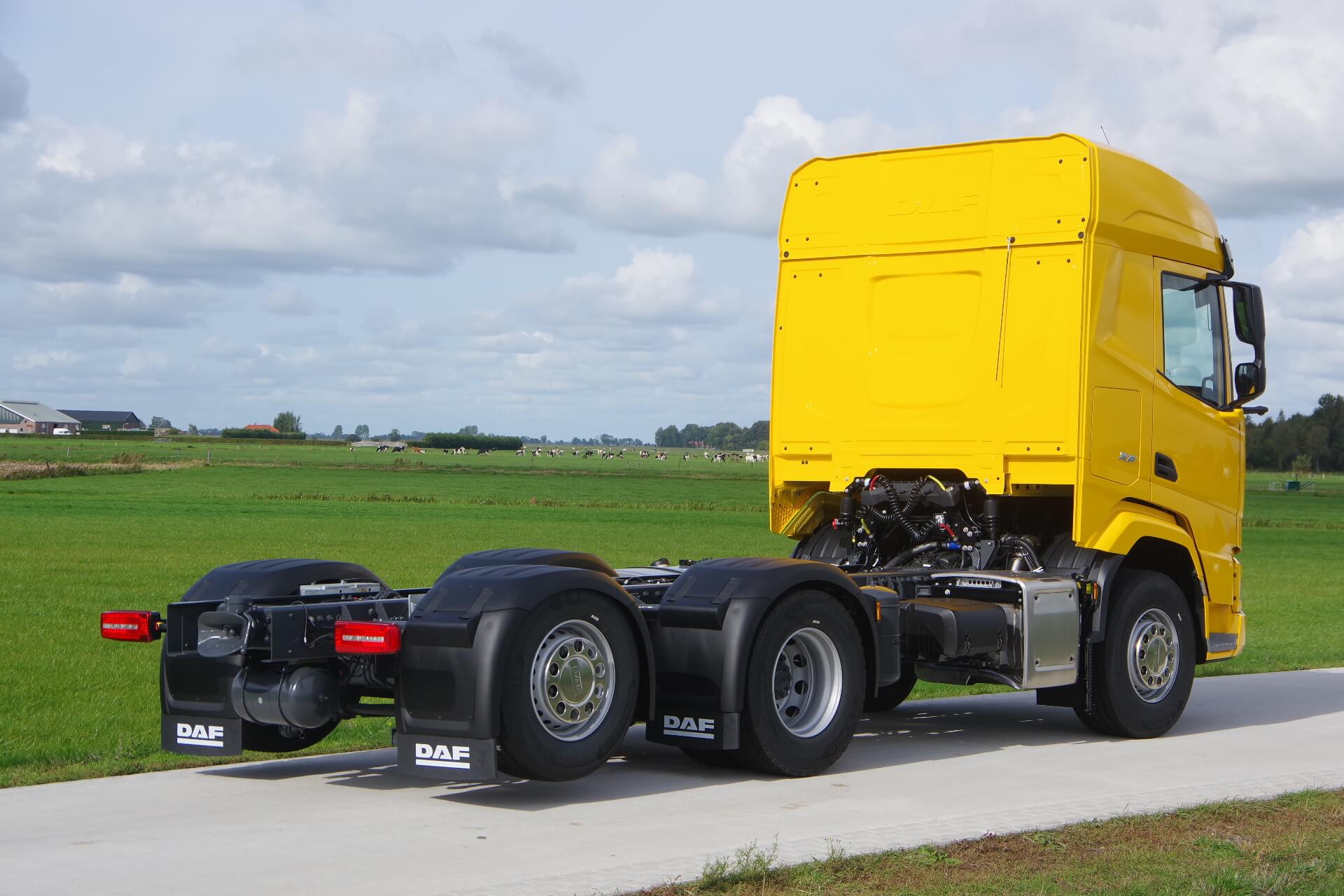 DAF_6x2_Wide-Spread Rijksen_Rhenen ra