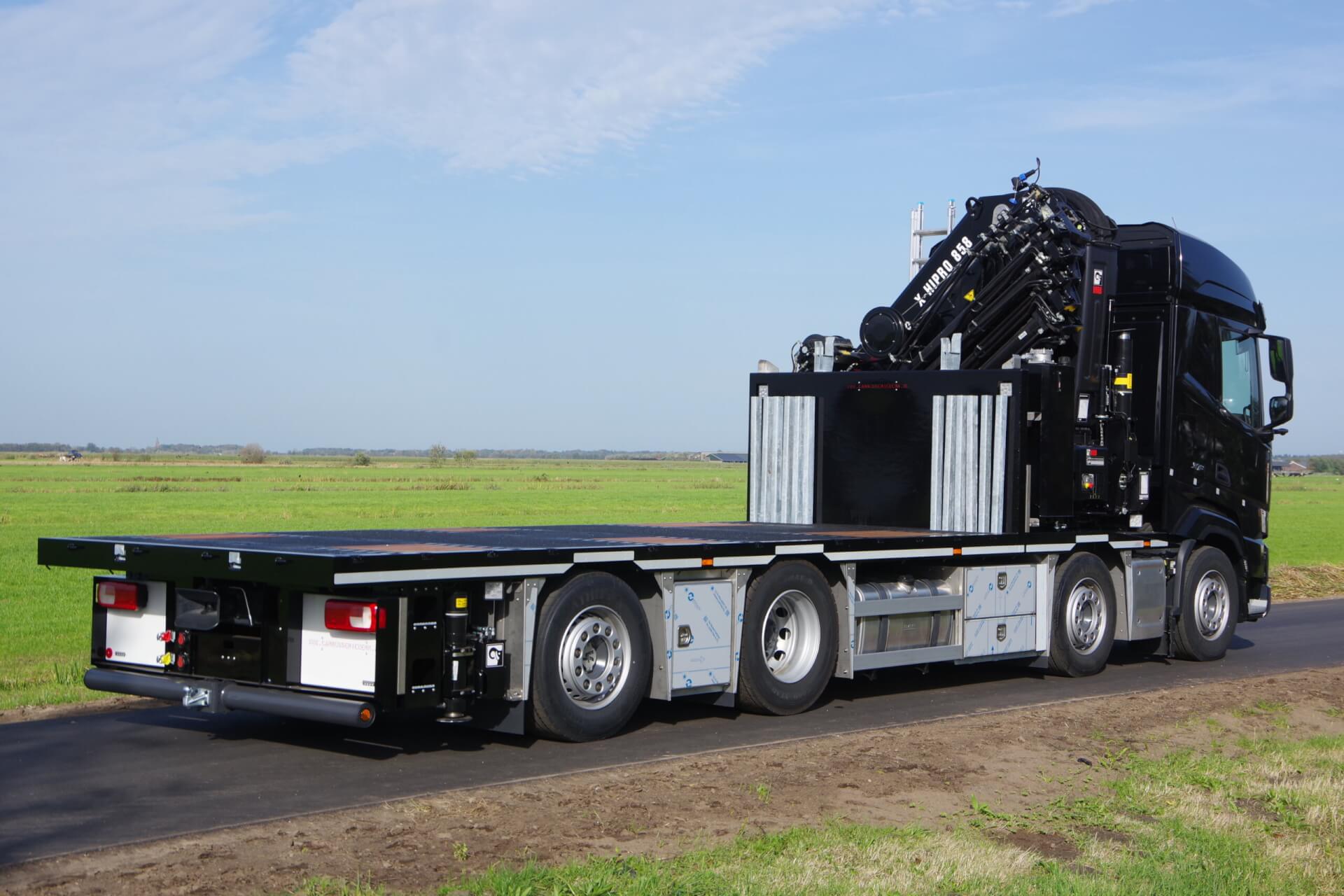 DAF_8x2-Wide-Spread_HIPRO-858_Liftcae ra