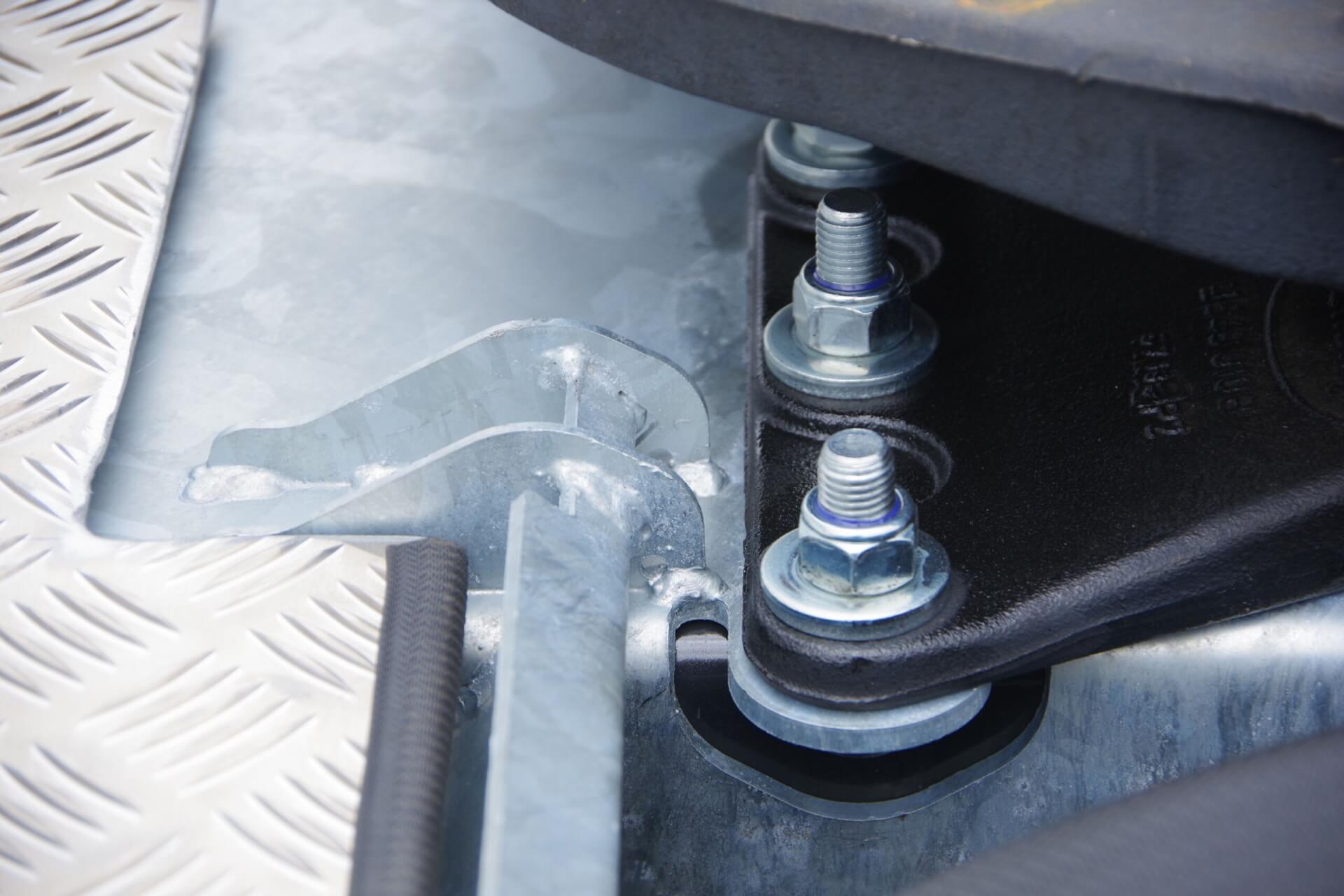 IVECO 70C21_schotelplaat lz 2 gw