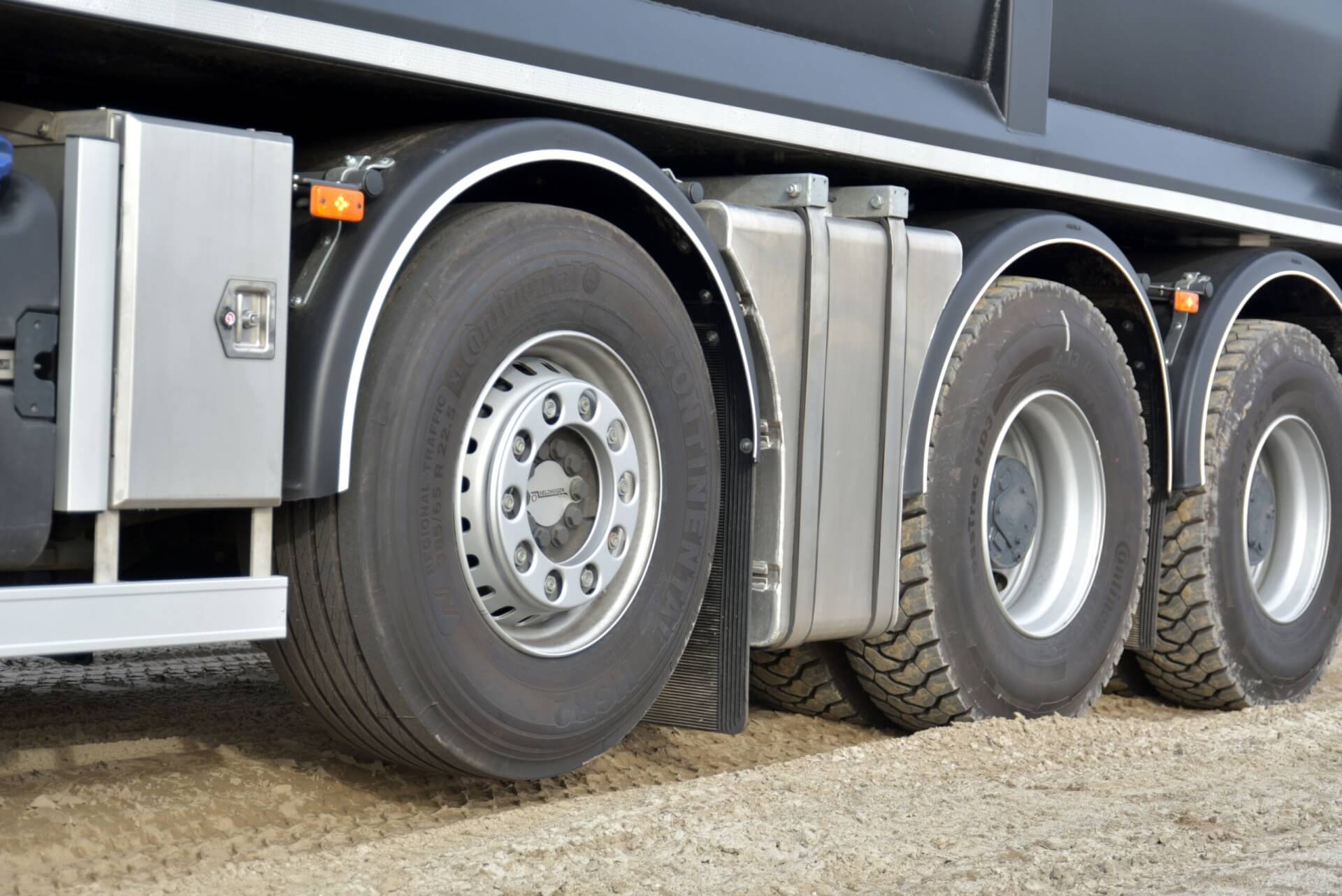 IVECO T-Way_10x4_Hefhoogrte 18 cm