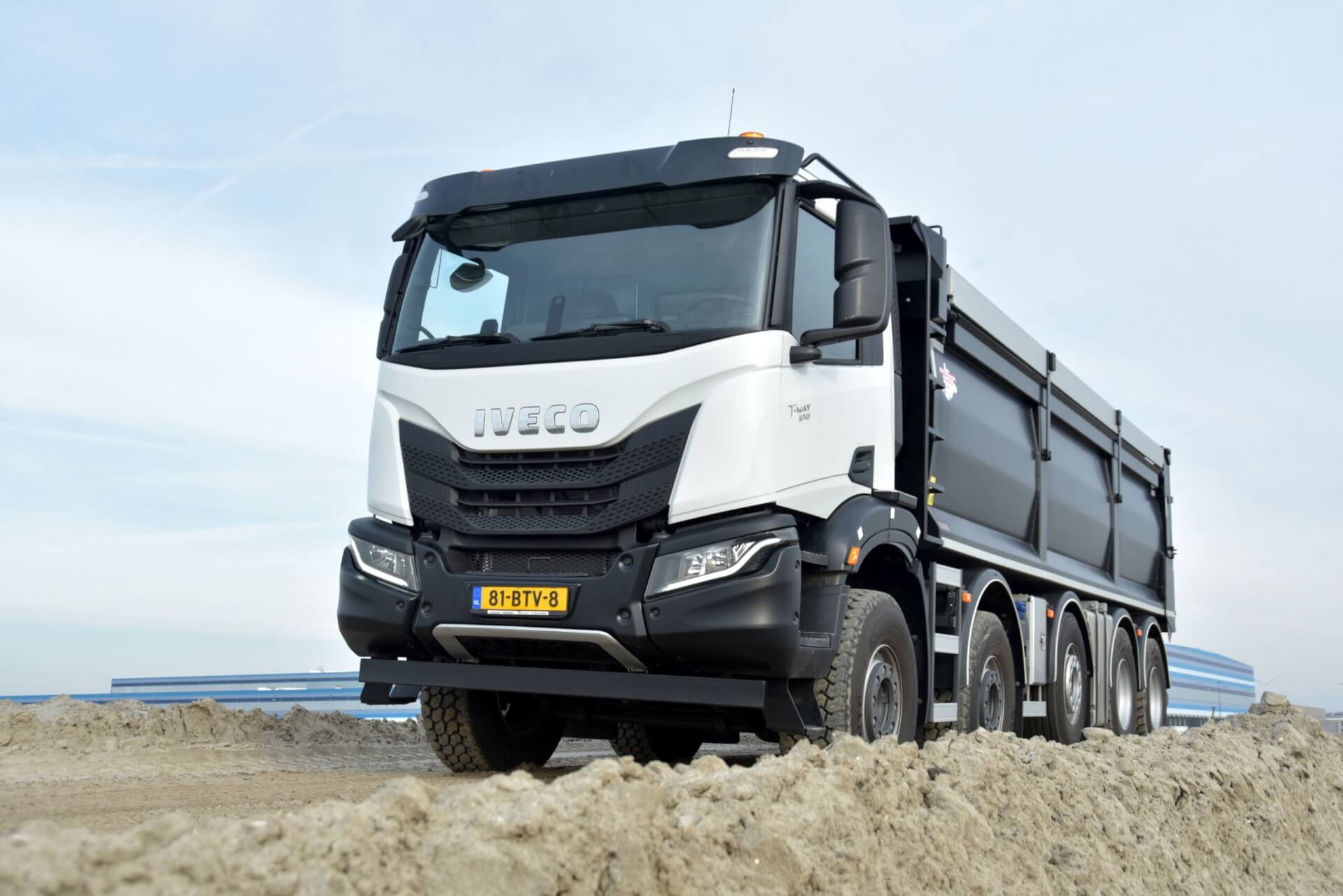 IVECO T-Way_Ruizeveld_10x4 lv laag