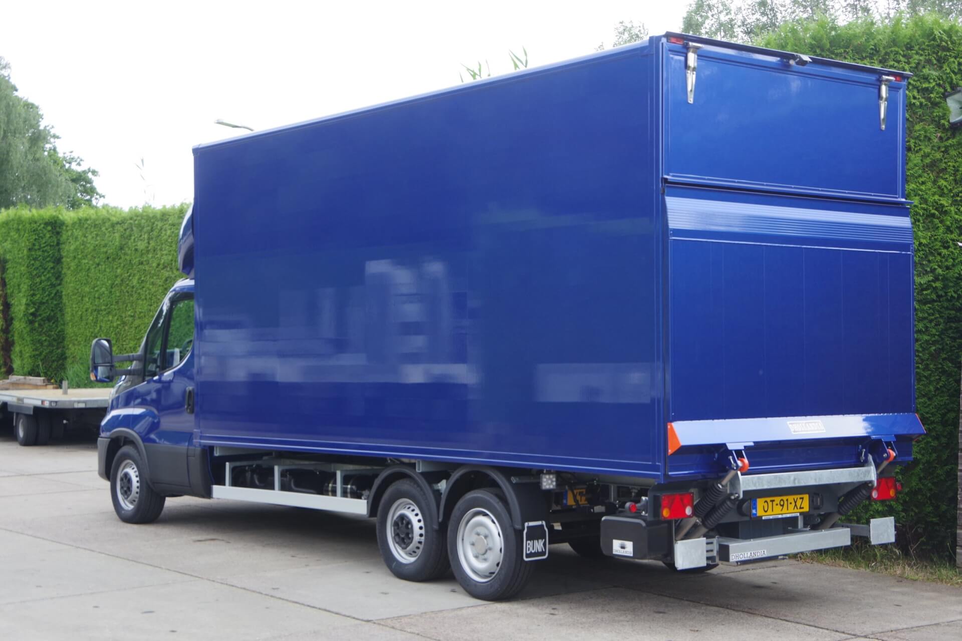 IVECO_Clixtar metalic-blauw la