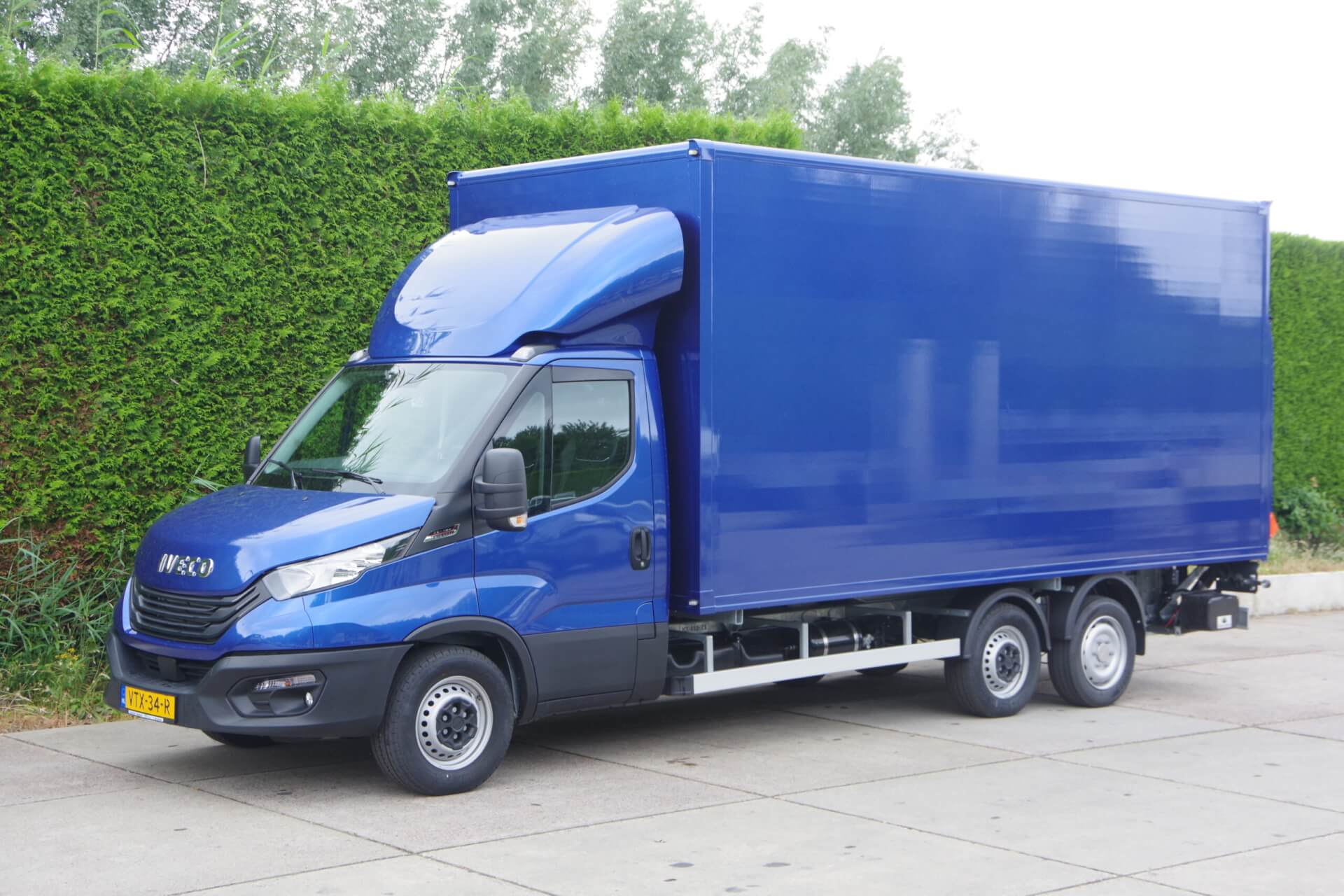 IVECO_Clixtar metalic-blauw lv