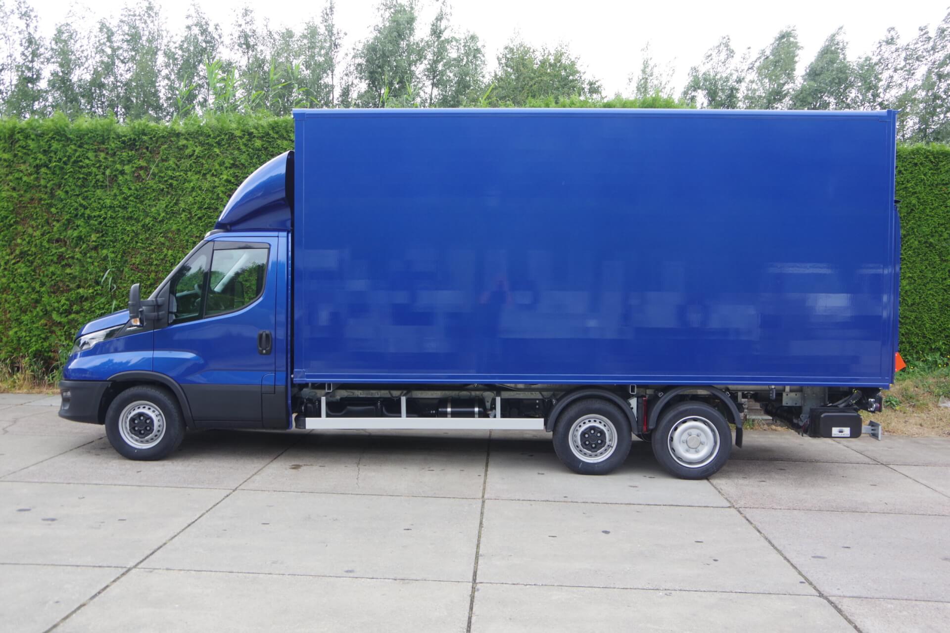 IVECO_Clixtar metalic-blauw lz