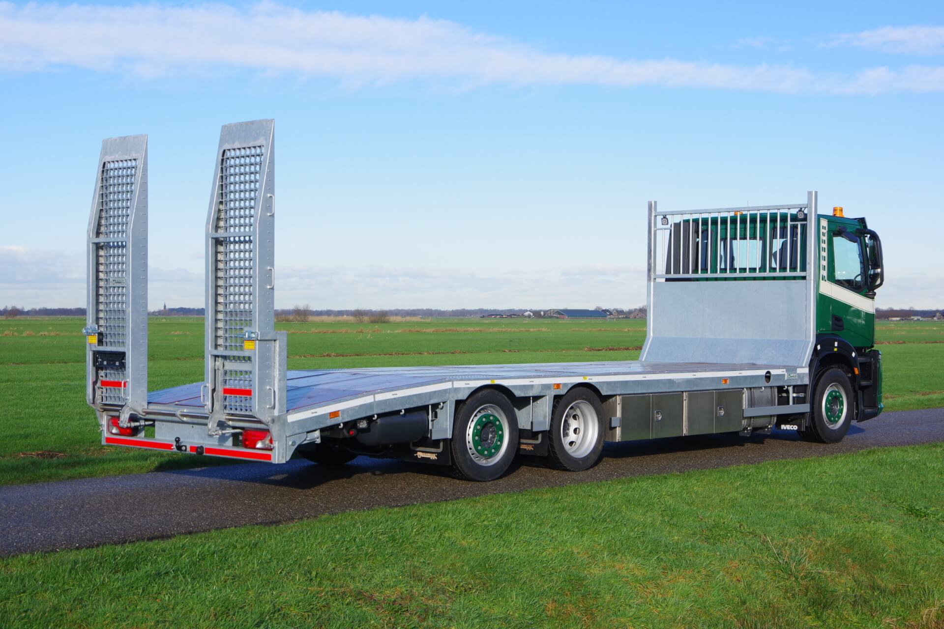 IVECO_S-WAY_oprijwagen vd Stoel 29-85 ra