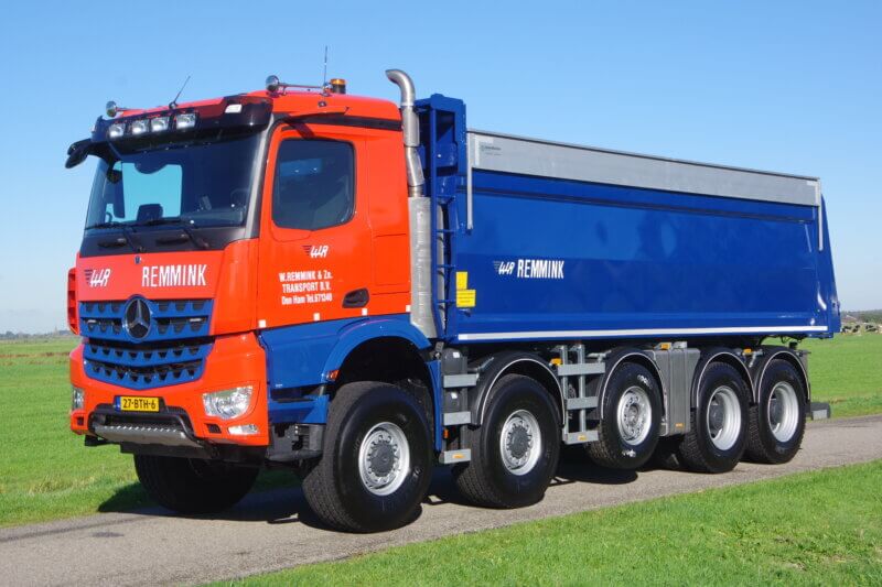 MERCEDES_10x8_Remmink lv 1
