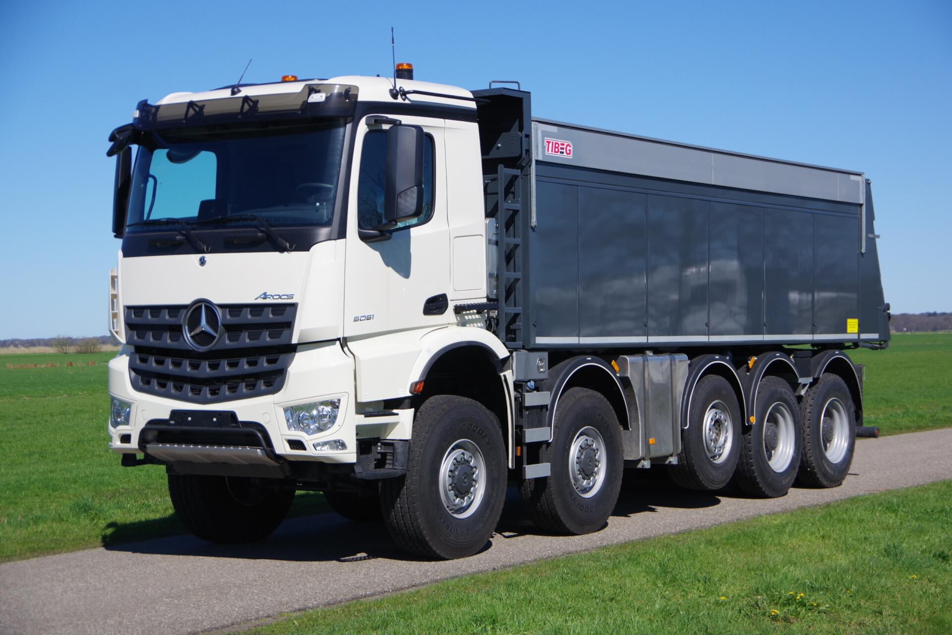 MERCEDES_10x8_STRAATMAN lv 1