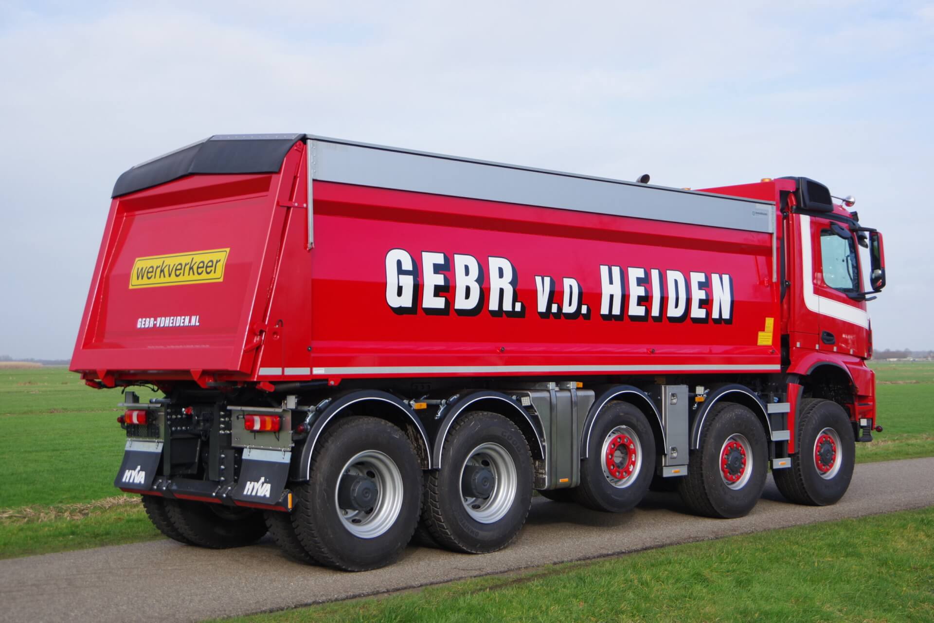 MERCEDES_10x8_vd HEIDEN ra