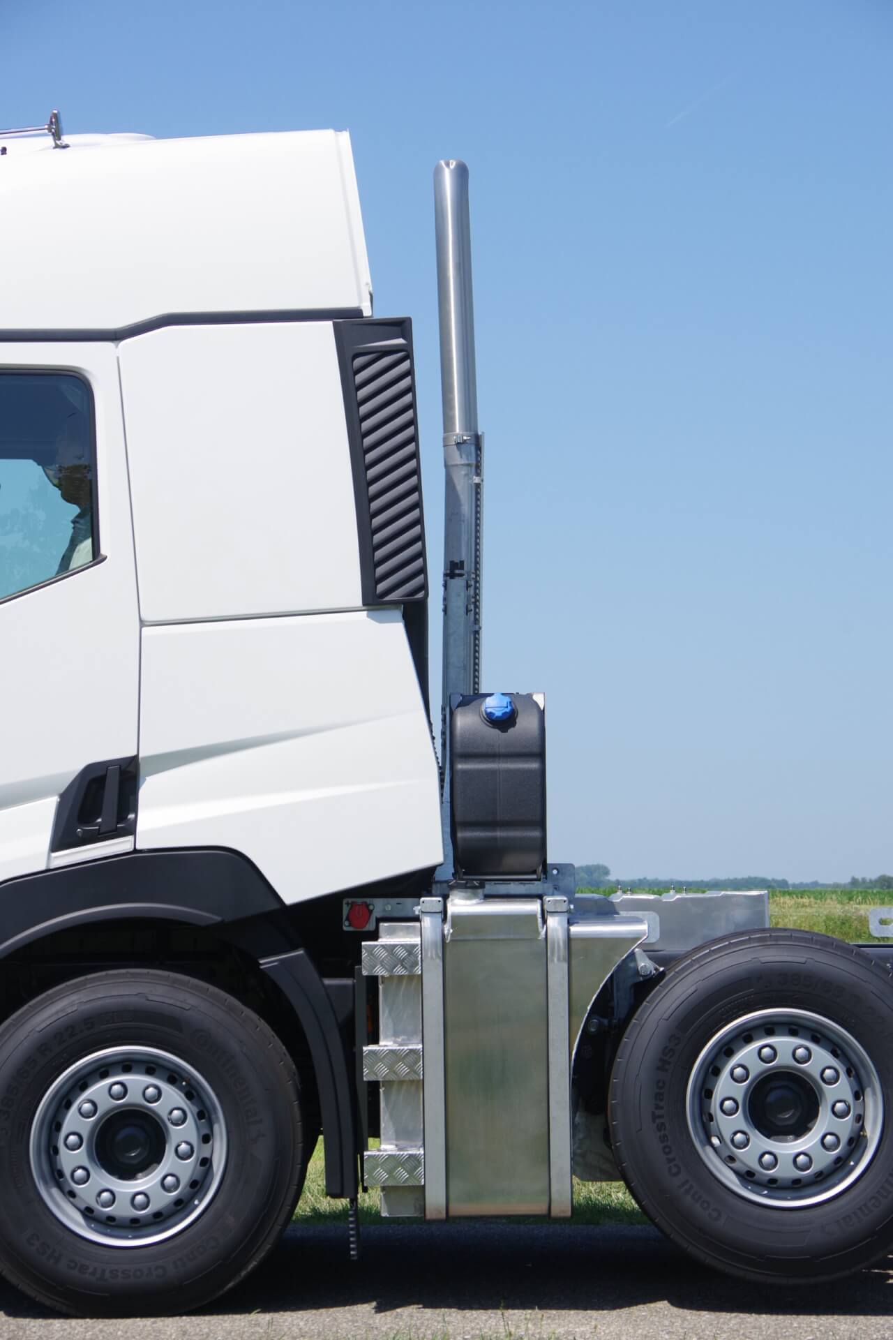 RENAULT 10x4 Quadro R-Tank