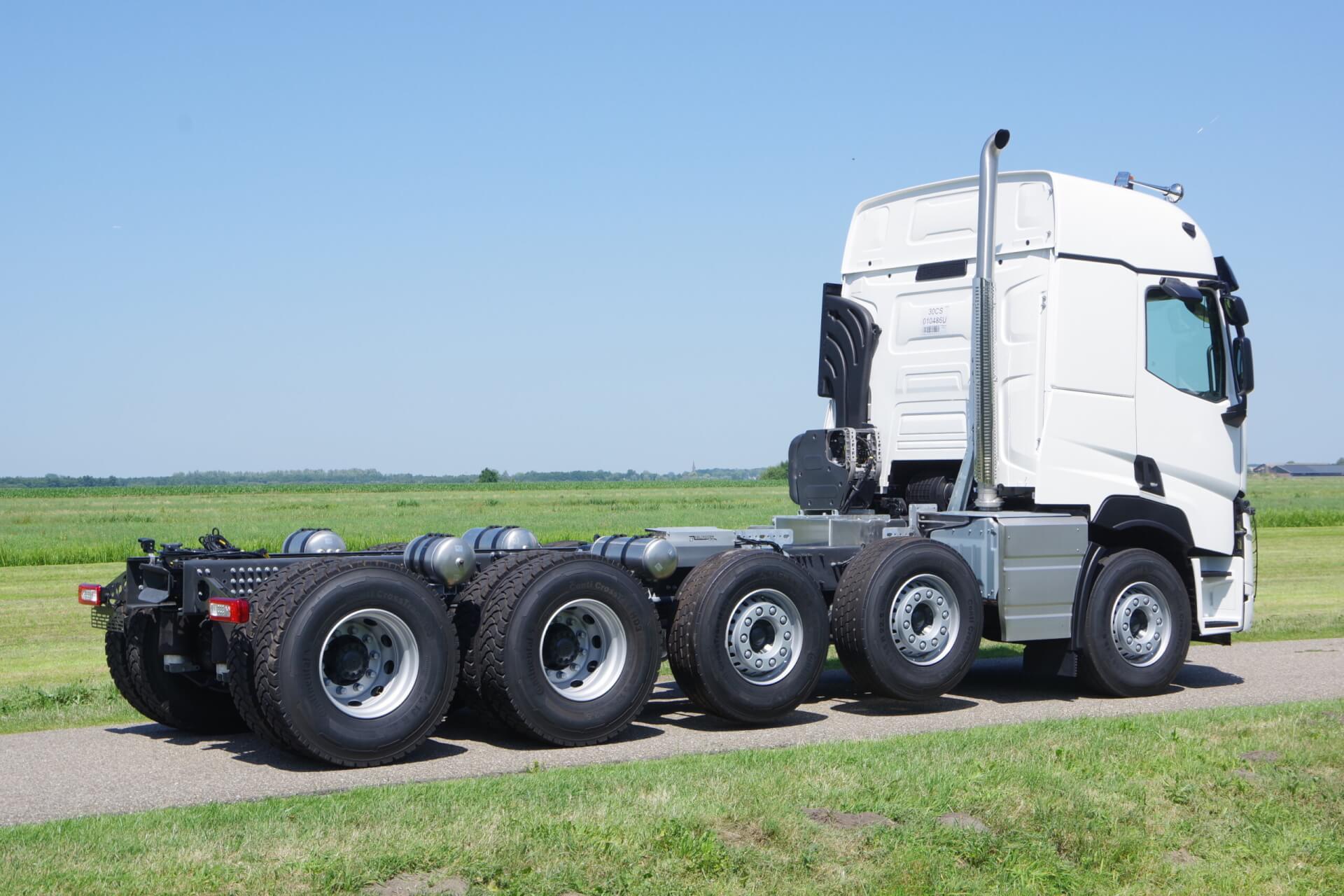 RENAULT 10x4 Quadro slaapcab ra 2