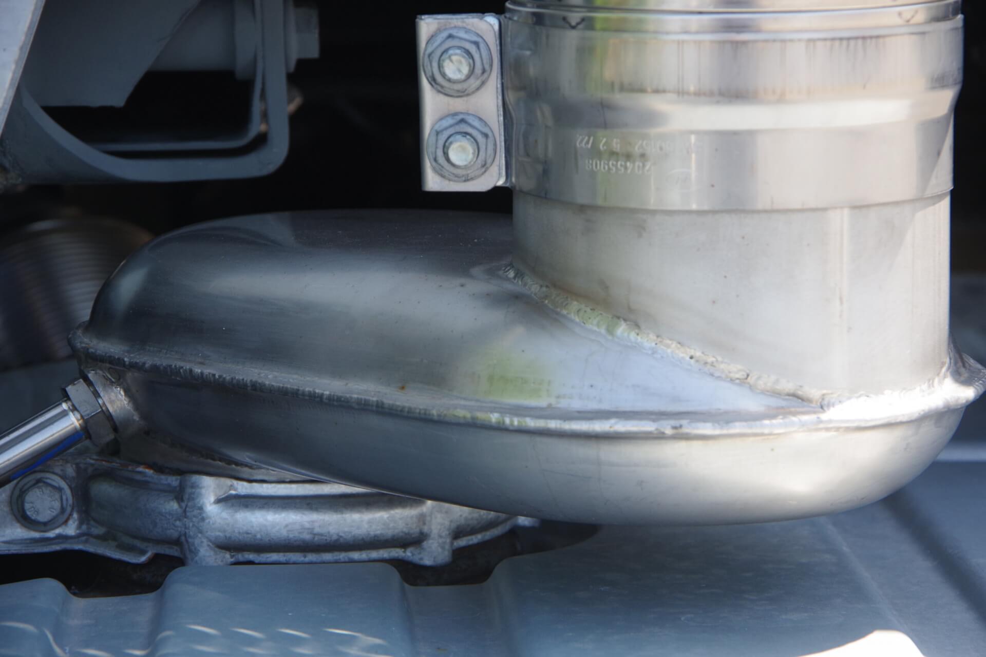 RENAULT 10x4 Quadro verloopstuk uitlaat la