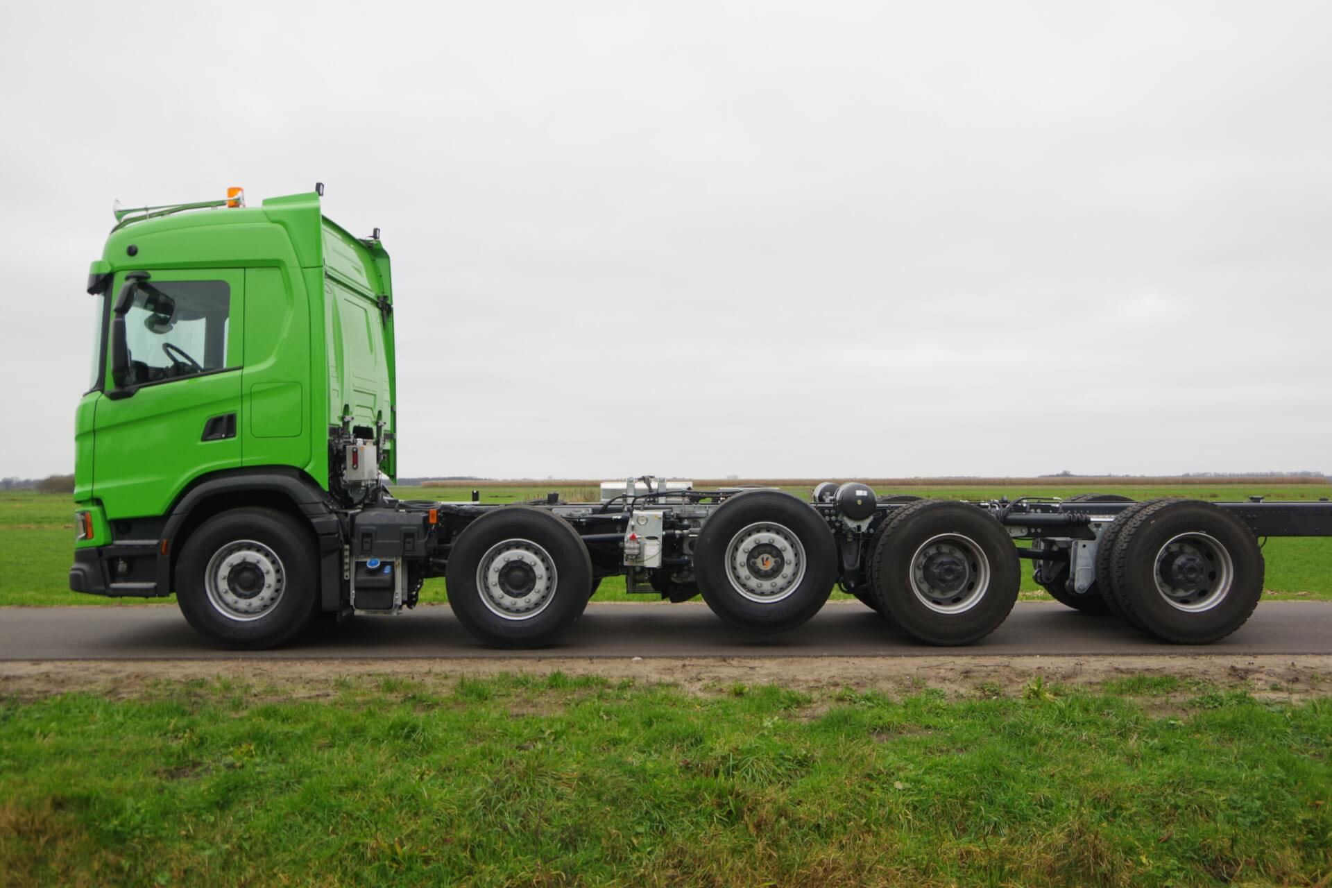 SCANIA 10X4 Wide-Spread lz