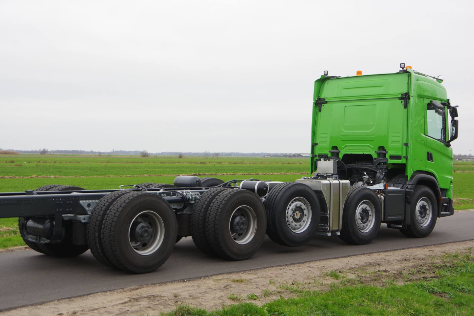 SCANIA 10X4 Wide-Spread ra