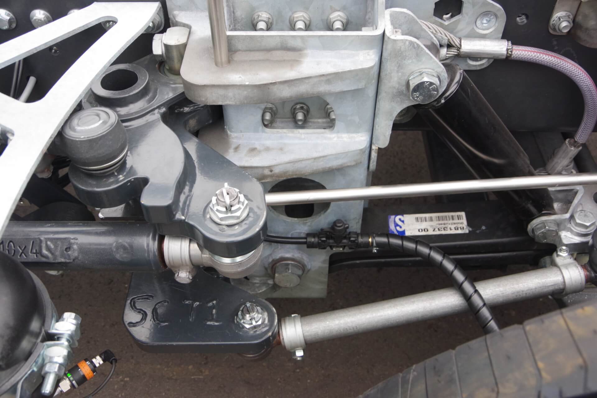 SCANIA 10x4 Wide-Spread_Luchtgeveerd stuur vlinder