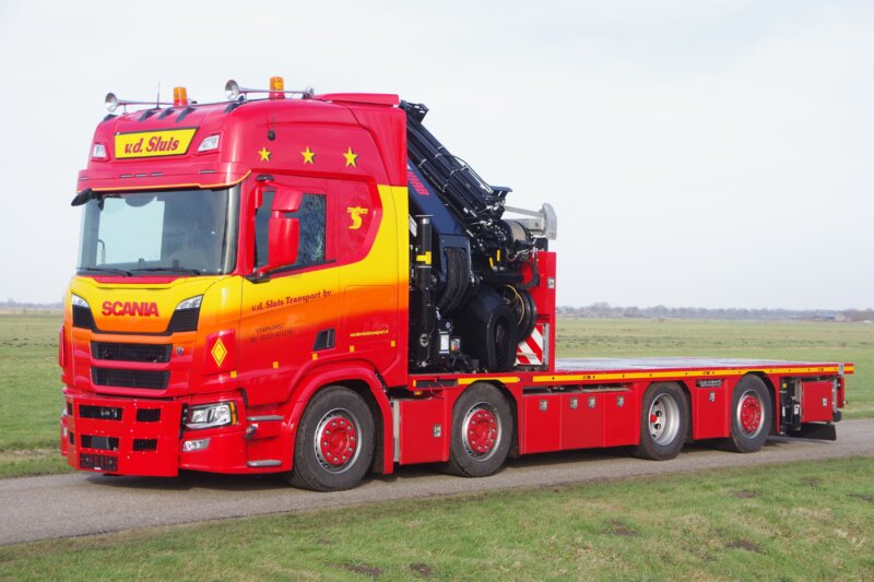 SCANIA 8x2 Wide Spread met HIAB IQ1188 lv 1 gw