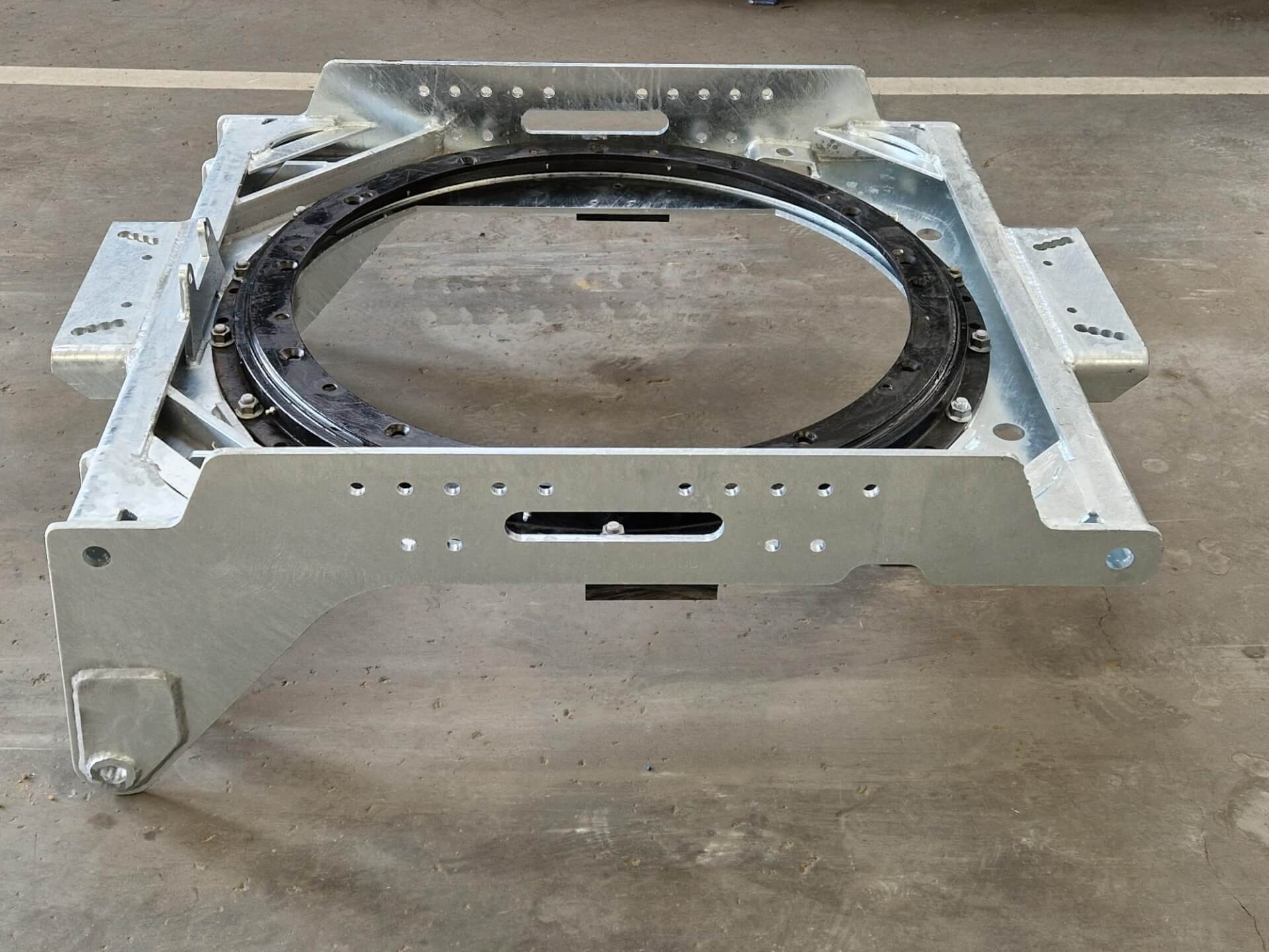 SCANIA Luchtgeveerde Wide-Spread draaistel z