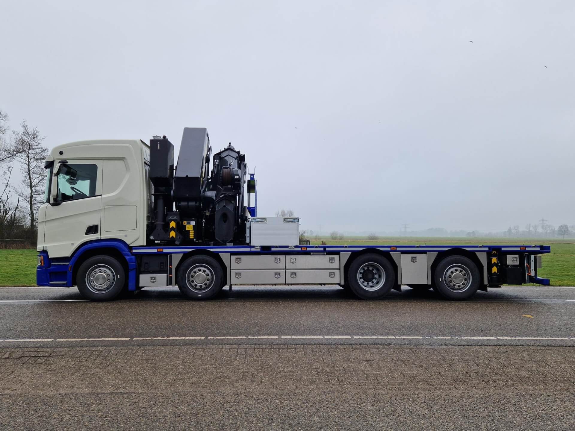 SCANIA S 560 8x2 Wide-Spread vd Boekweit Palfinger 135.002 lz 1