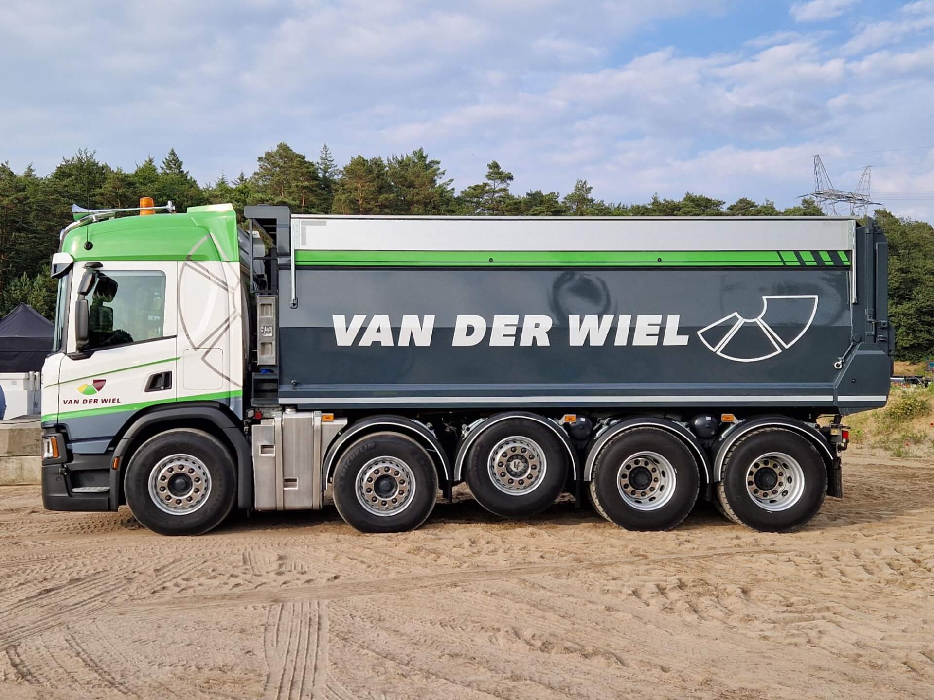 SCANIA_10x4_Quadro_Veldhuizen_vd_Wiel lz