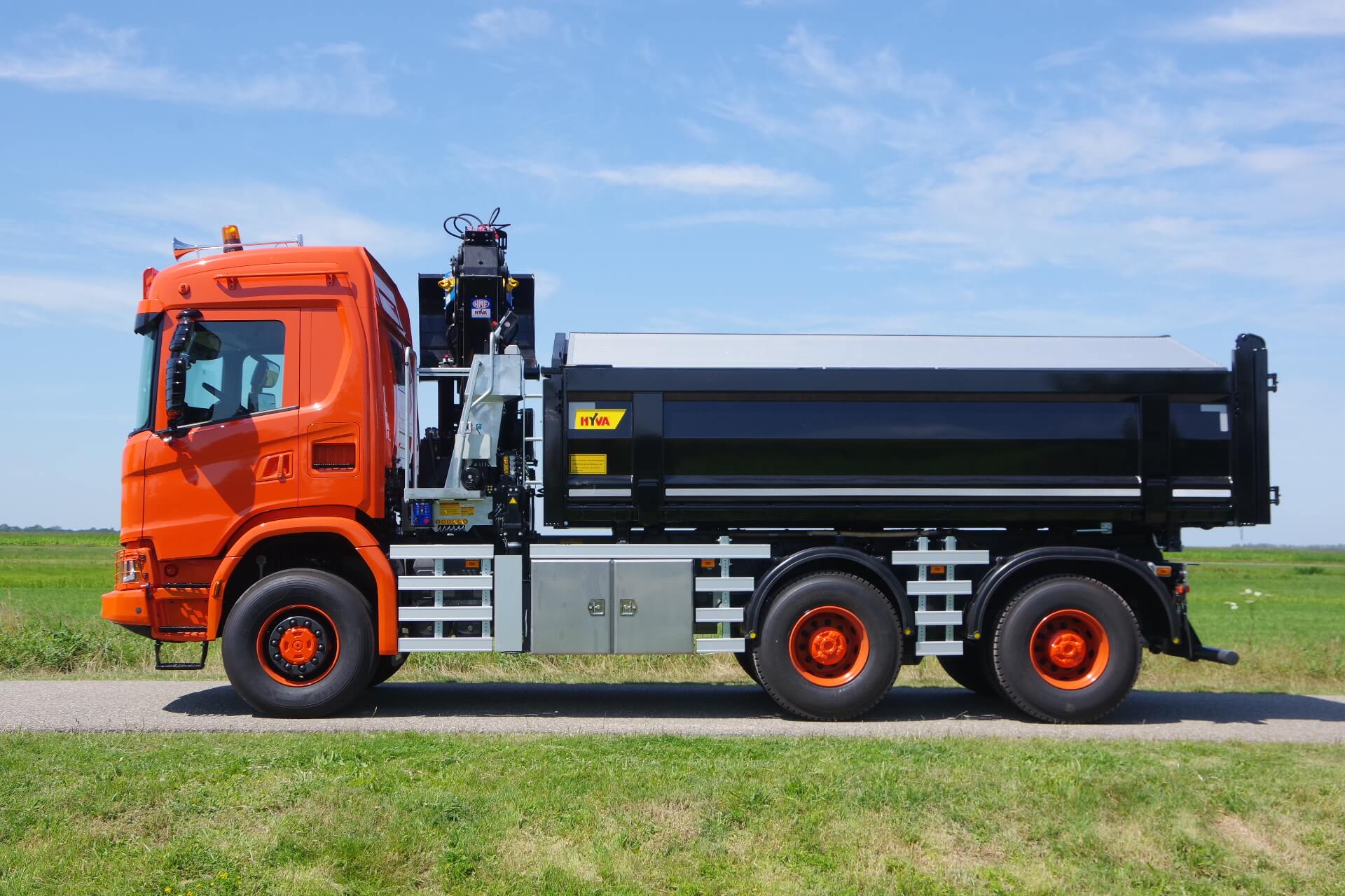 SCANIA_6x6_Wide-spread HMF-kraan lz