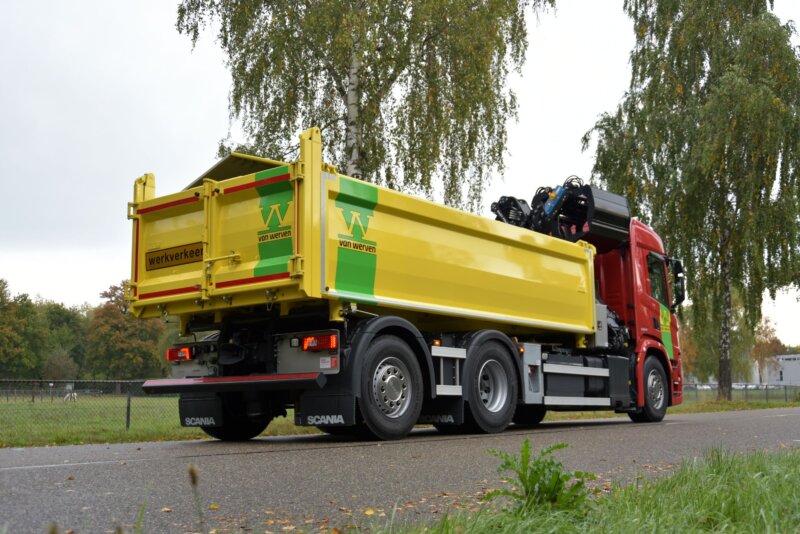 SCANIA_Hybrid_6x2 Wide-Spread met E-crane ra