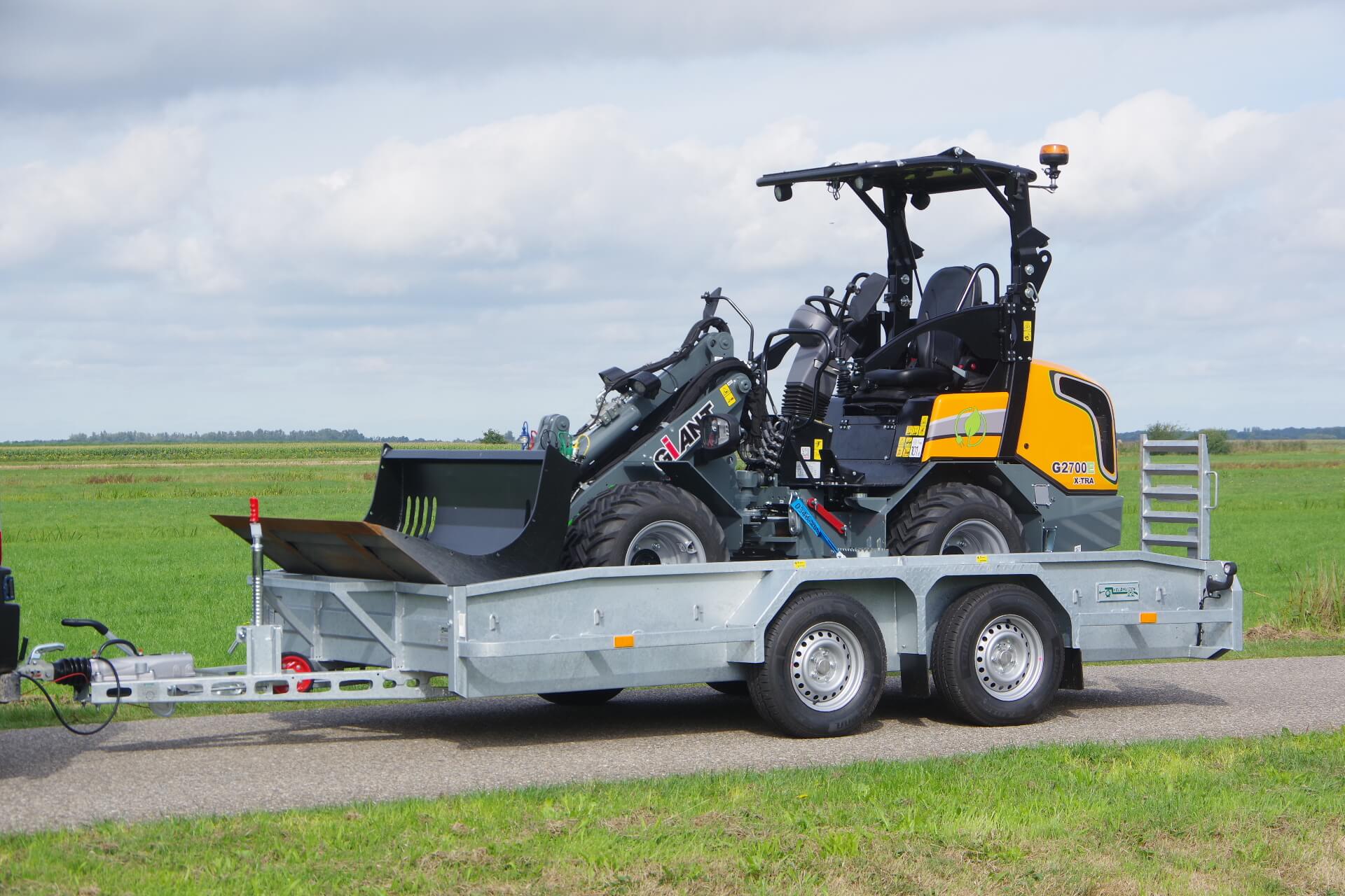 Tandemdieplader_4x1,8_met_GIANT G2700 Electric lv 1