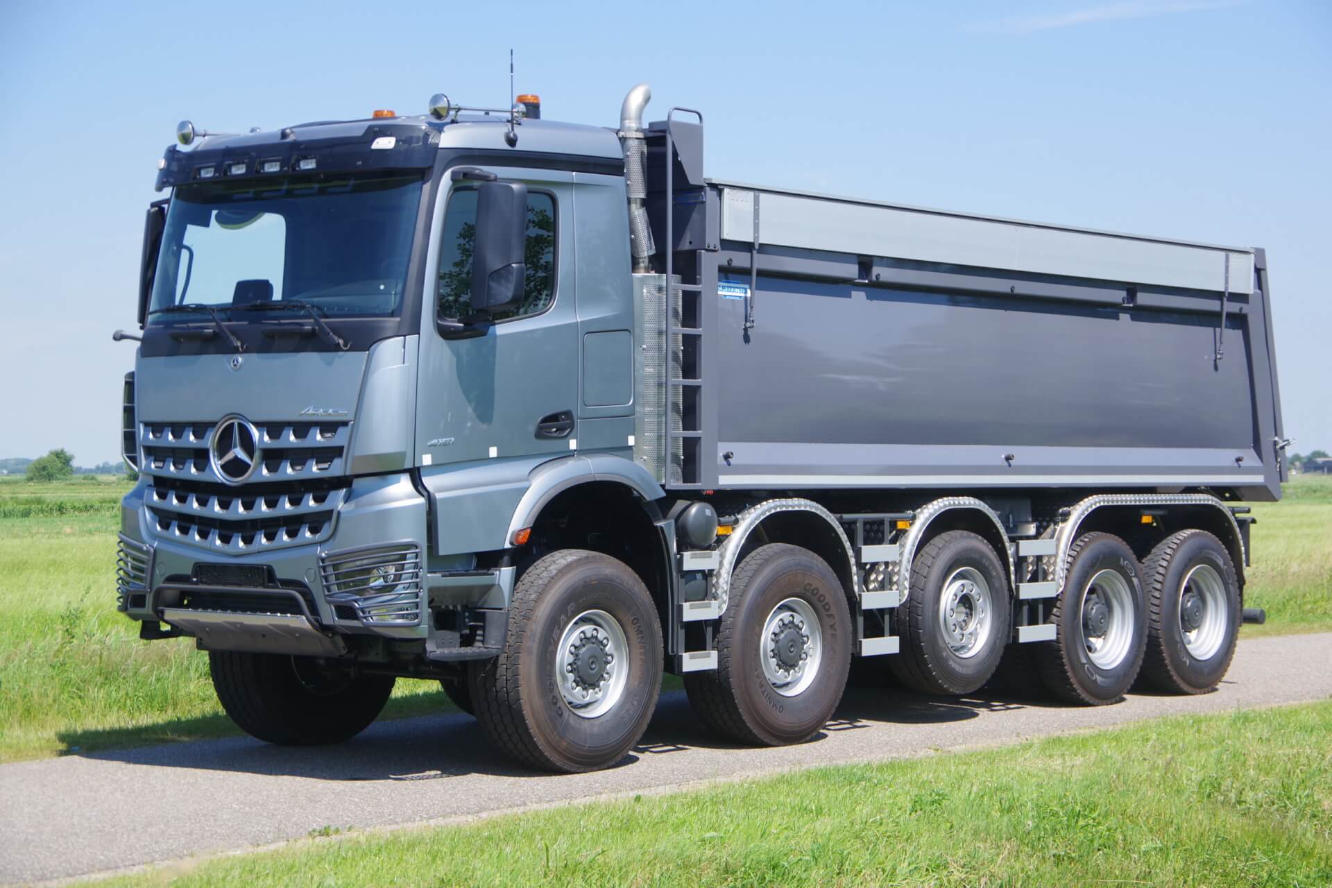 VELDHUIZEN MERCEDES-10X8 Spijkerboer lv 2
