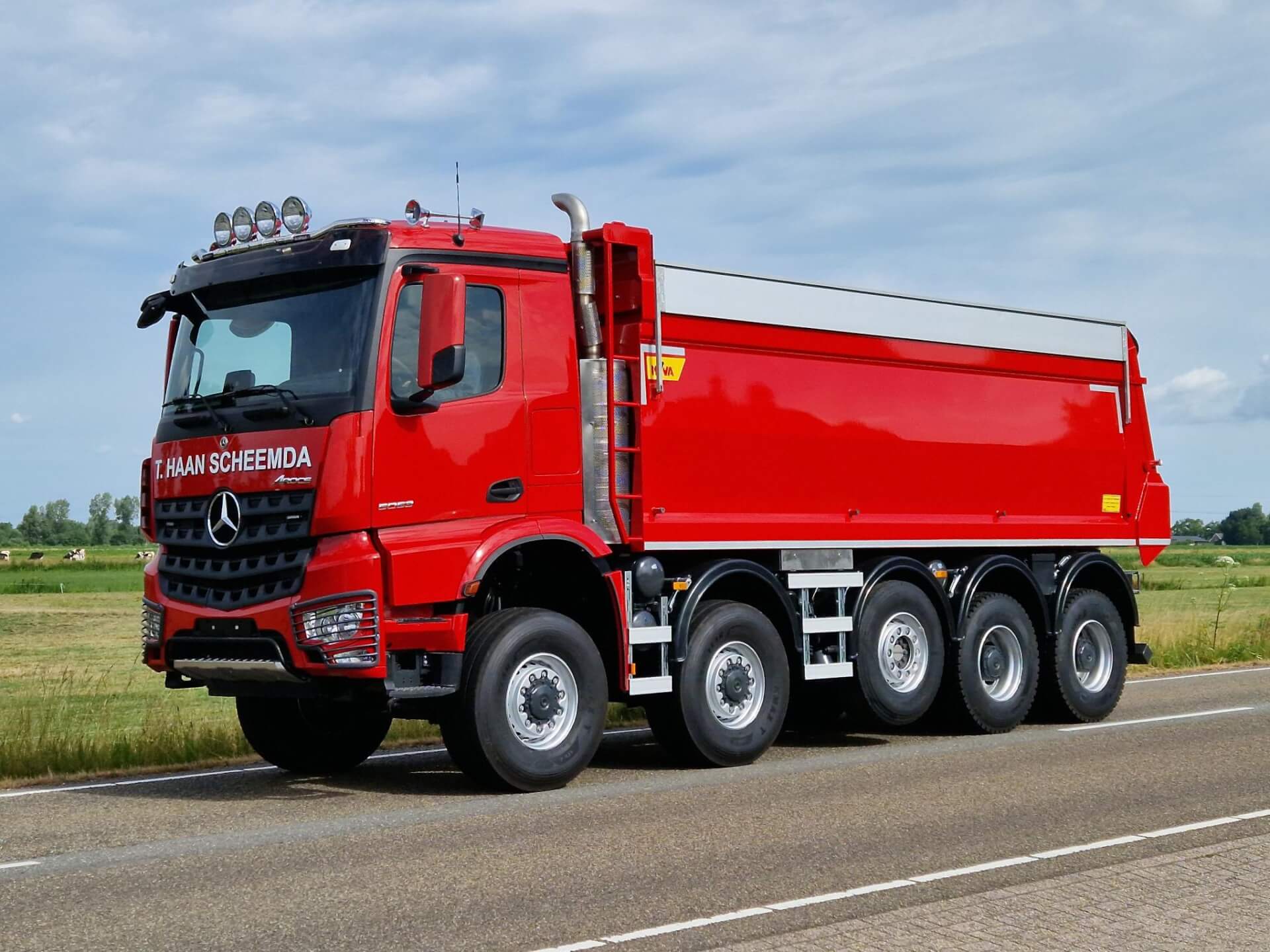 VELDHUIZEN MERCEDES-10X8 T.Haan Scheemda lv 2