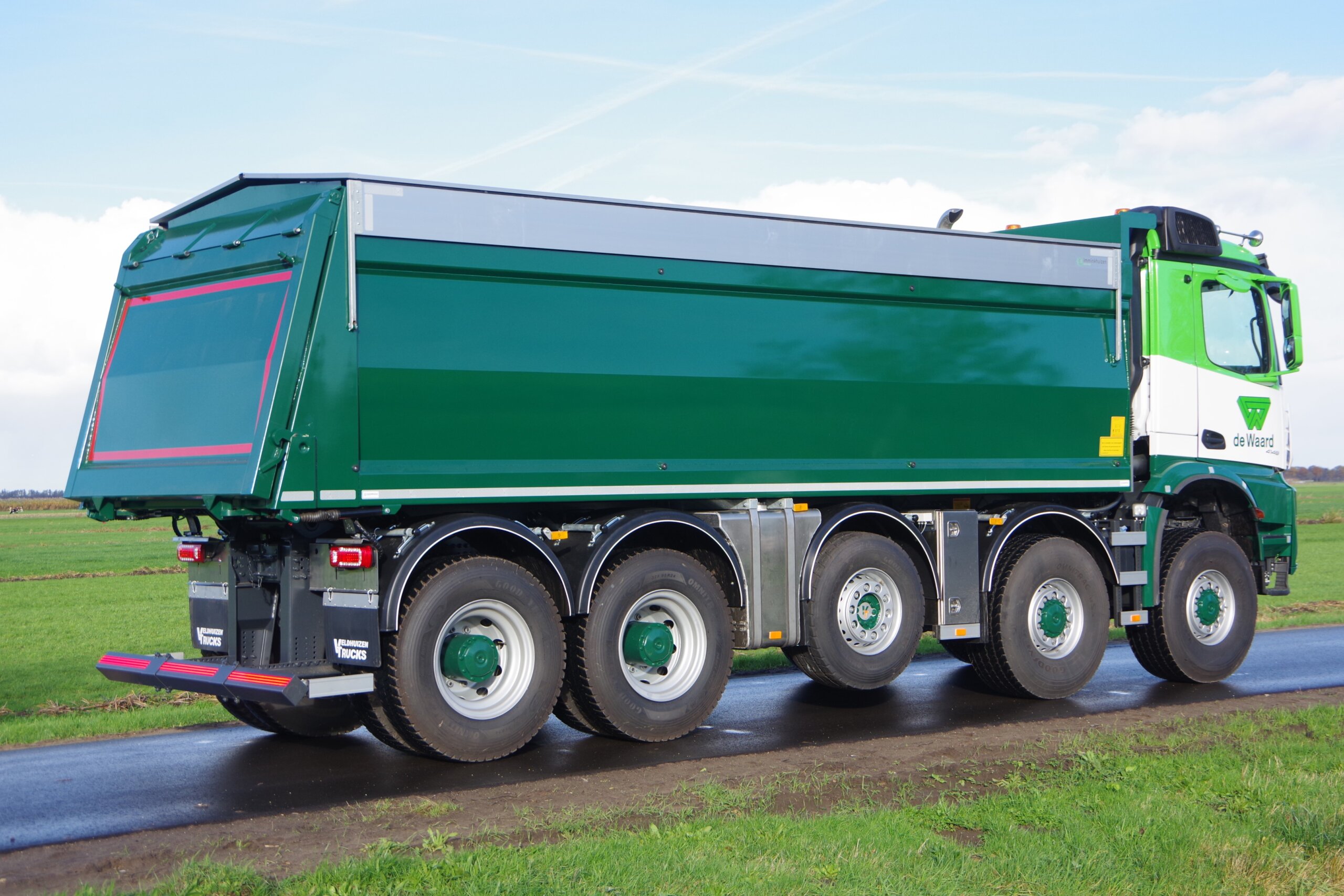 VELDHUIZEN MERCEDES-10X8 de Waard ra