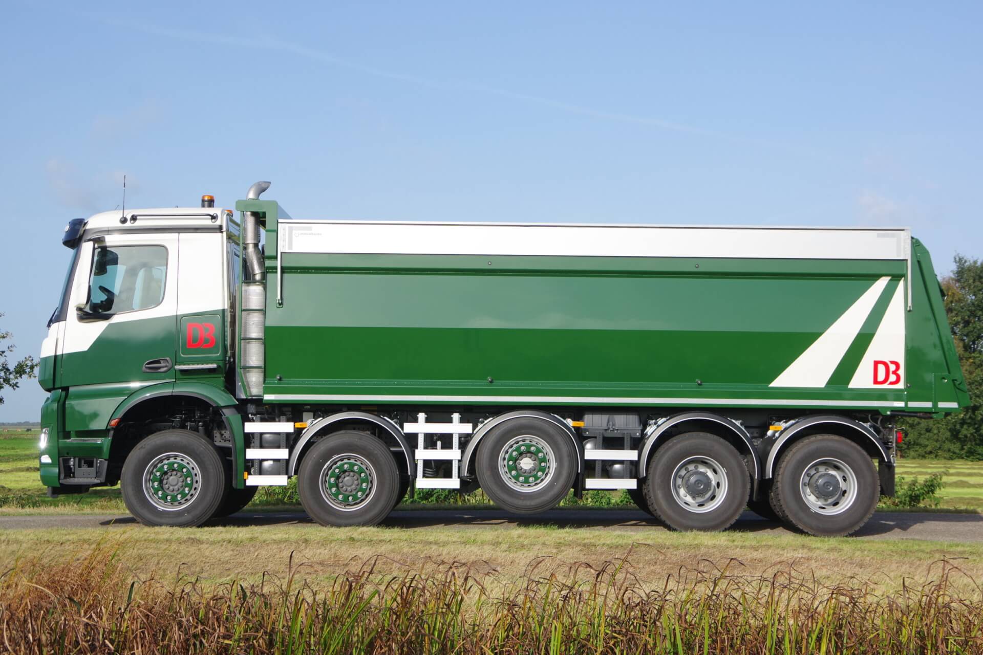 VELDHUIZEN_MERCEDES_10x4_DB-Kiepers lz