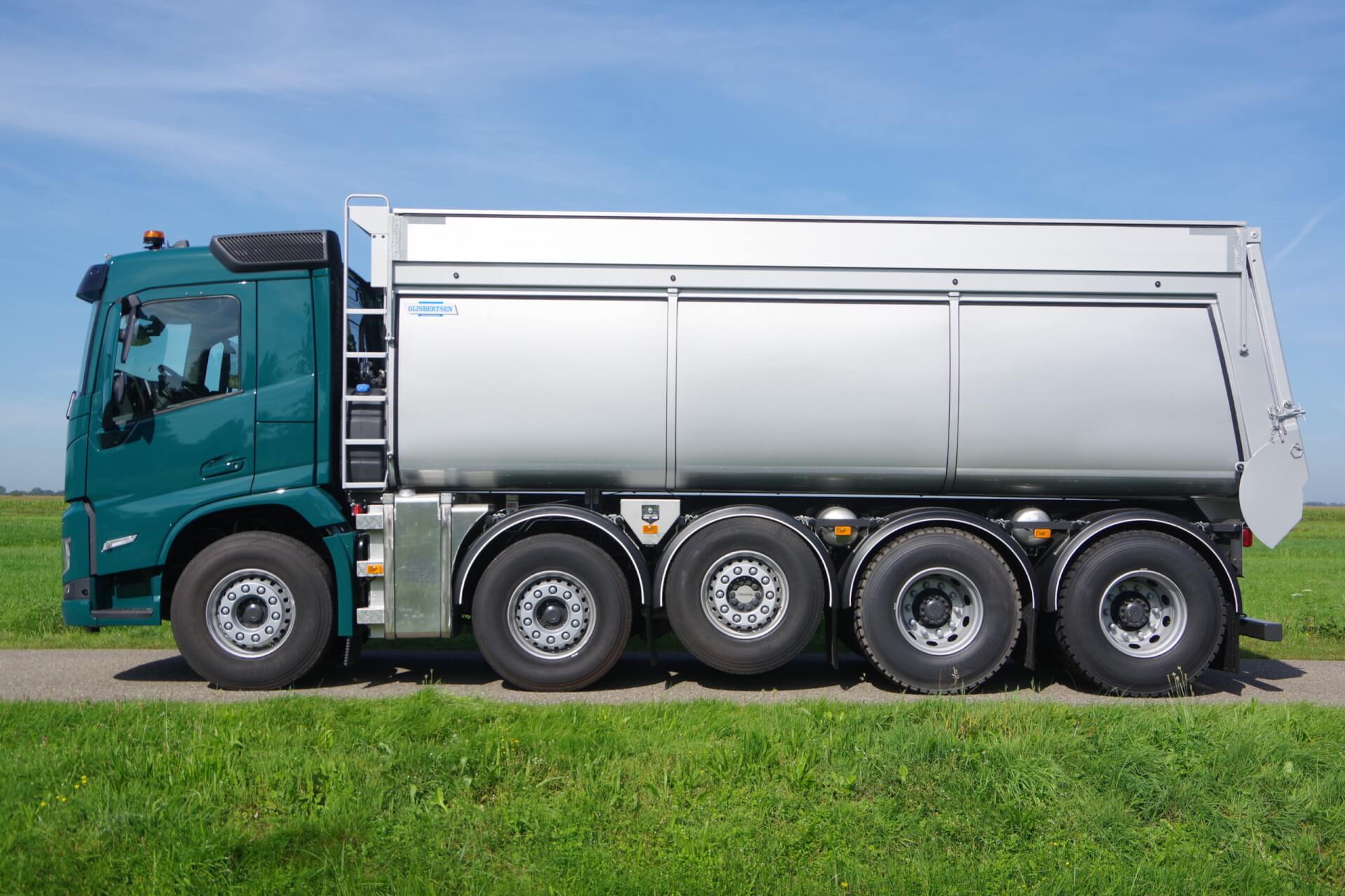 VOLVO 10x4_Quadro_Gijsbertsen_Nieboer lz