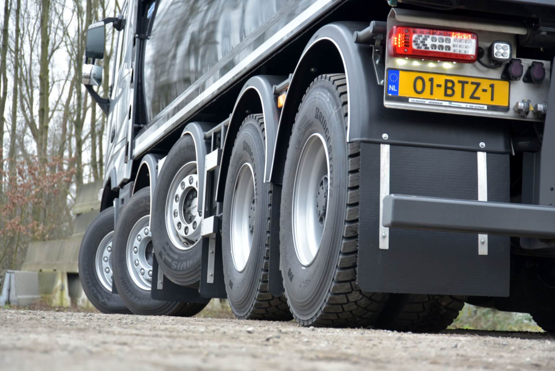 VOLVO_FH_10x4 5 assen la