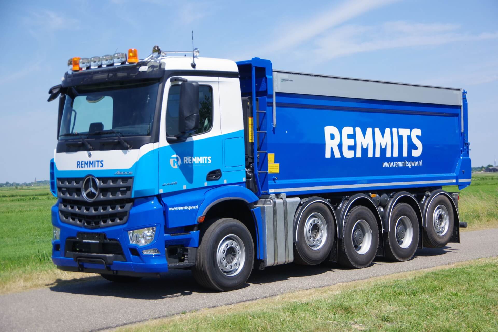 Veldhuizen-Mercedes Quadro 10x4 Remmits lv 2 gw