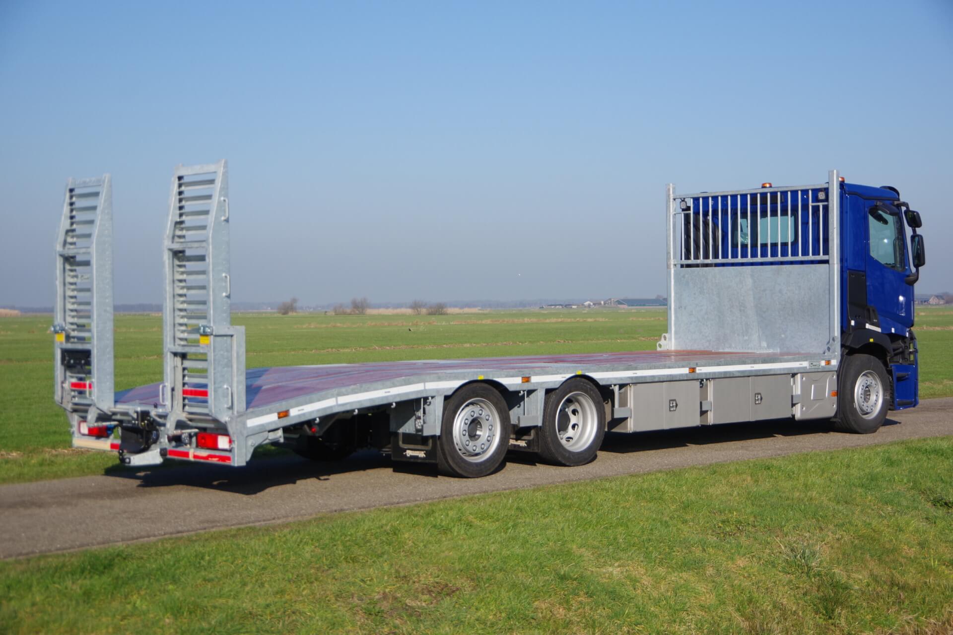 Veldhuizen-RENAULT oprijwagen 29-85 met vangmuil ra 2