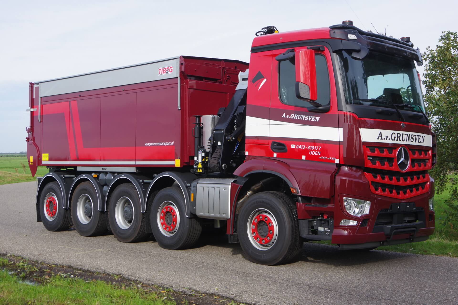 Veldhuizen_Mercedes_Quadro_HMF-1943 v Grunsven rv