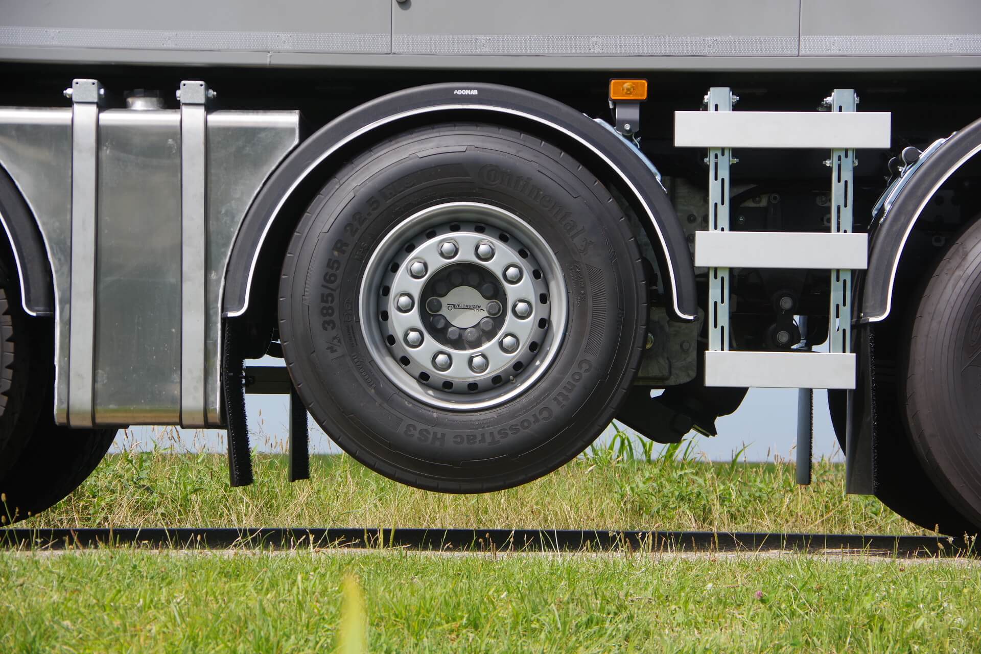 Veldhuizen_Renault_C480_10x4 hefhoogte 20cm