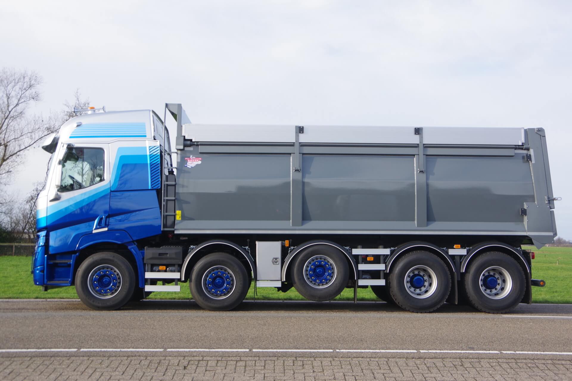 Veldhuizen_Renault_C520_Sleeper_10x4_Jan_Bakker_lz