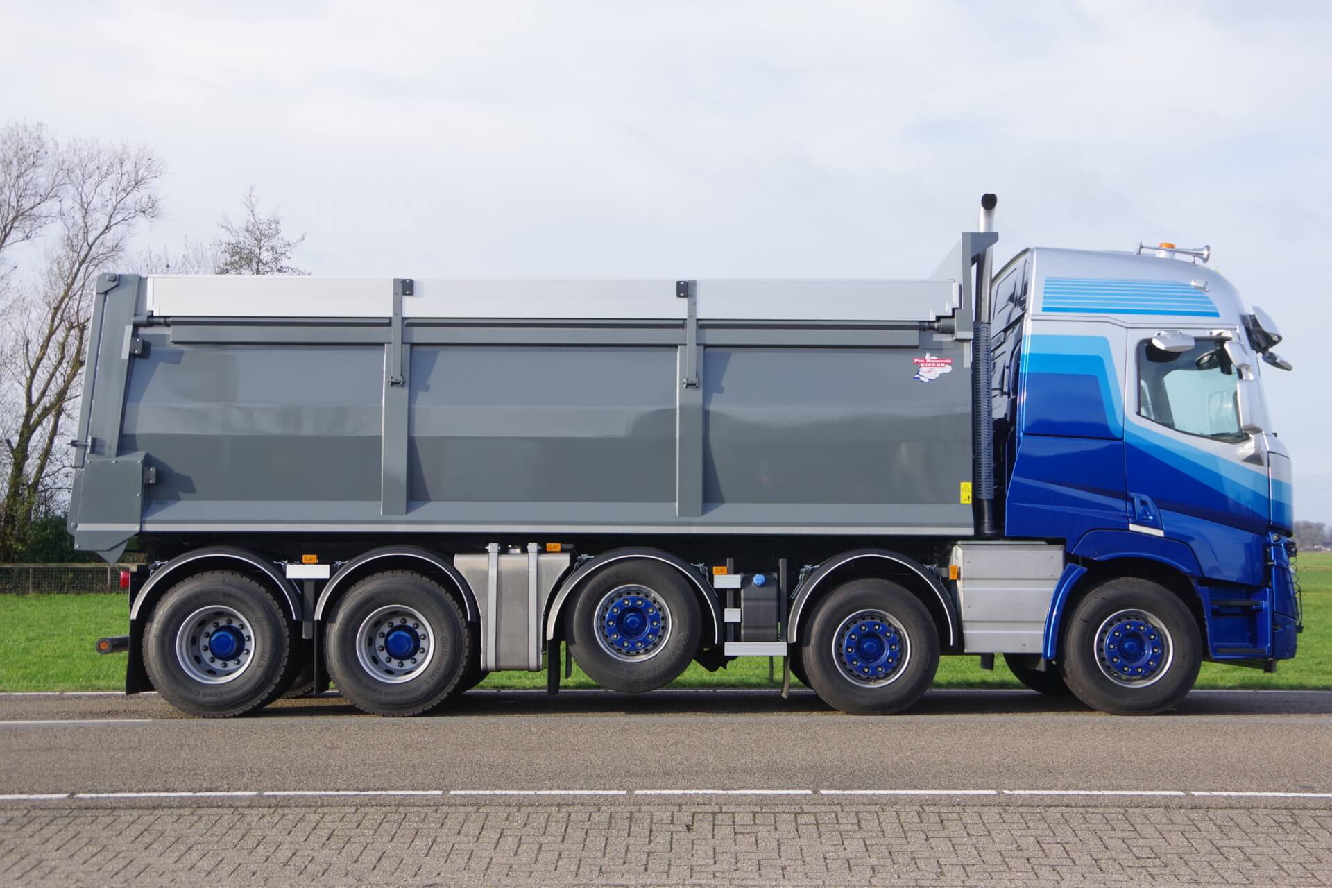 Veldhuizen_Renault_C520_Sleeper_10x4_Jan_Bakker_rz