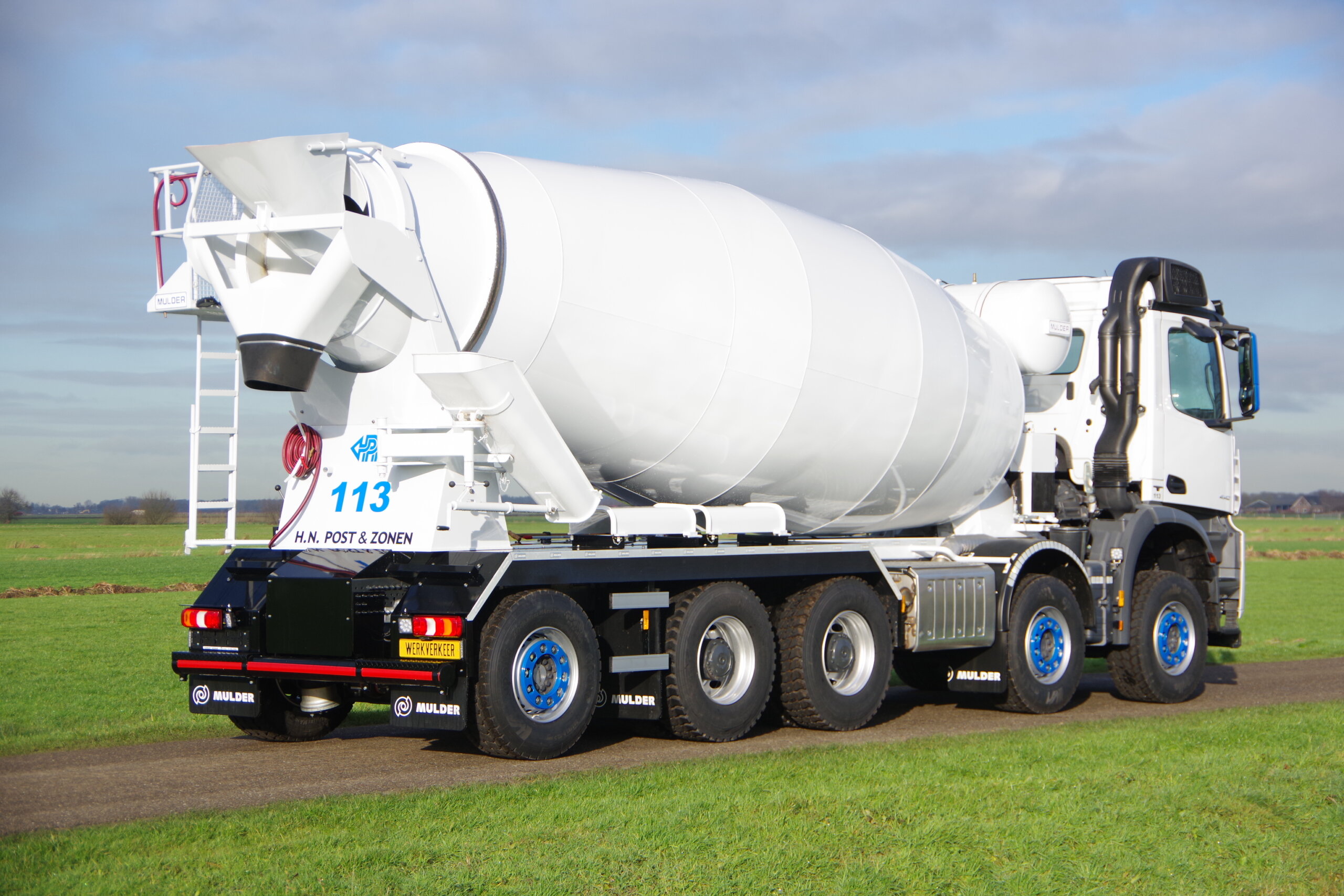 Arocs 10x4 Mulder 15M3 Post ra 1