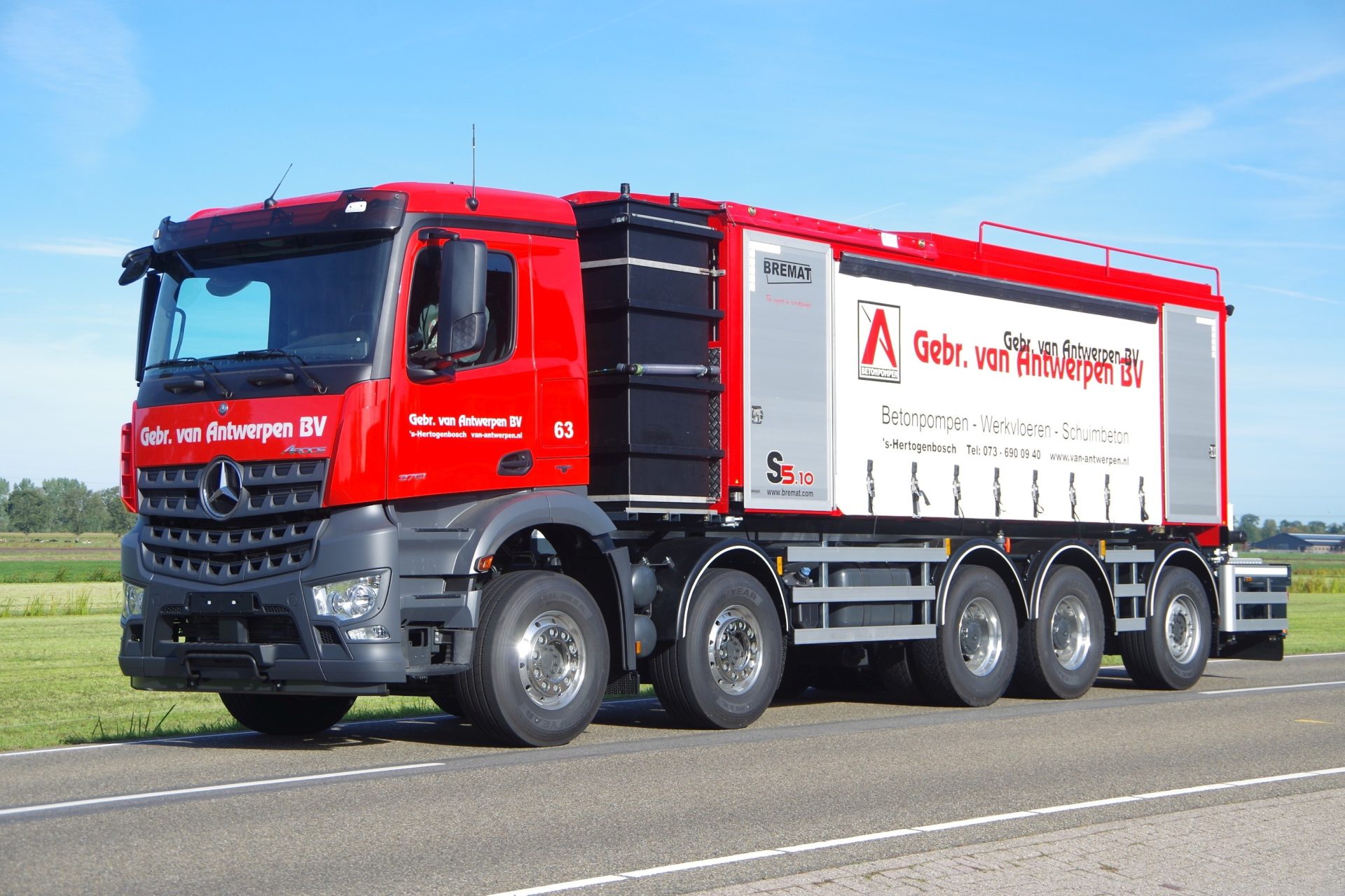 Arocs 4951 met Bremat opbouw lv 2