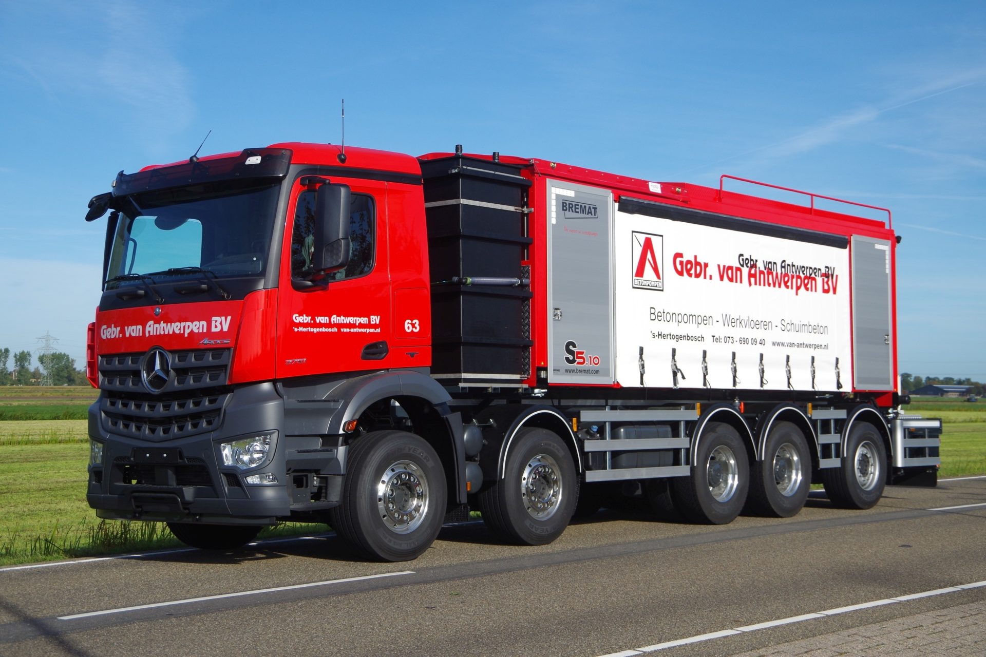 Arocs 4951 met Bremat opbouw lv 5